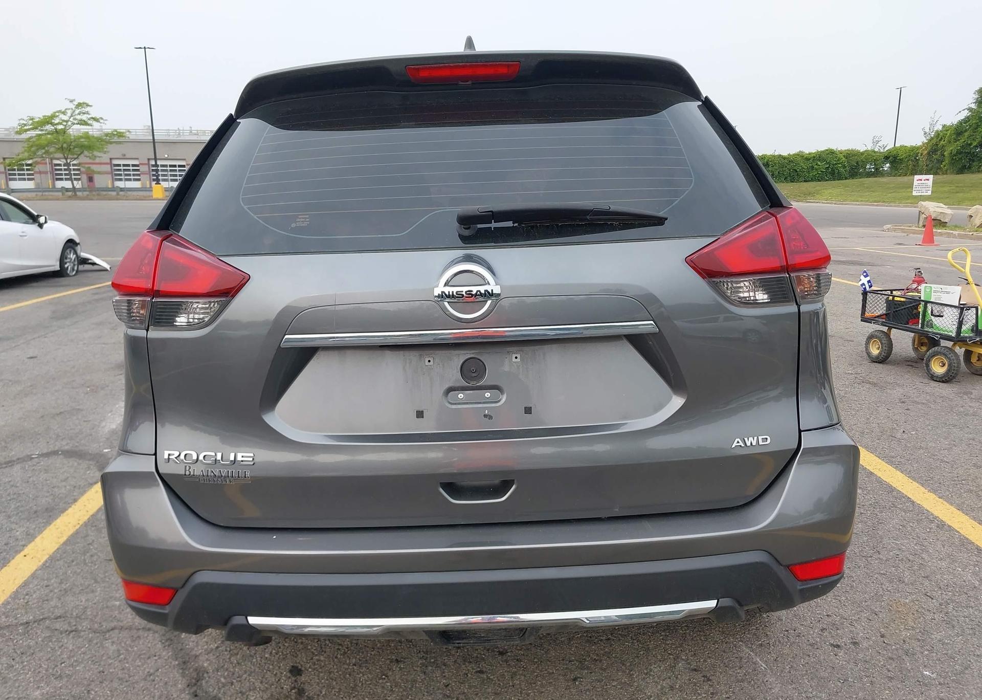 2018 NISSAN ROGUE SV