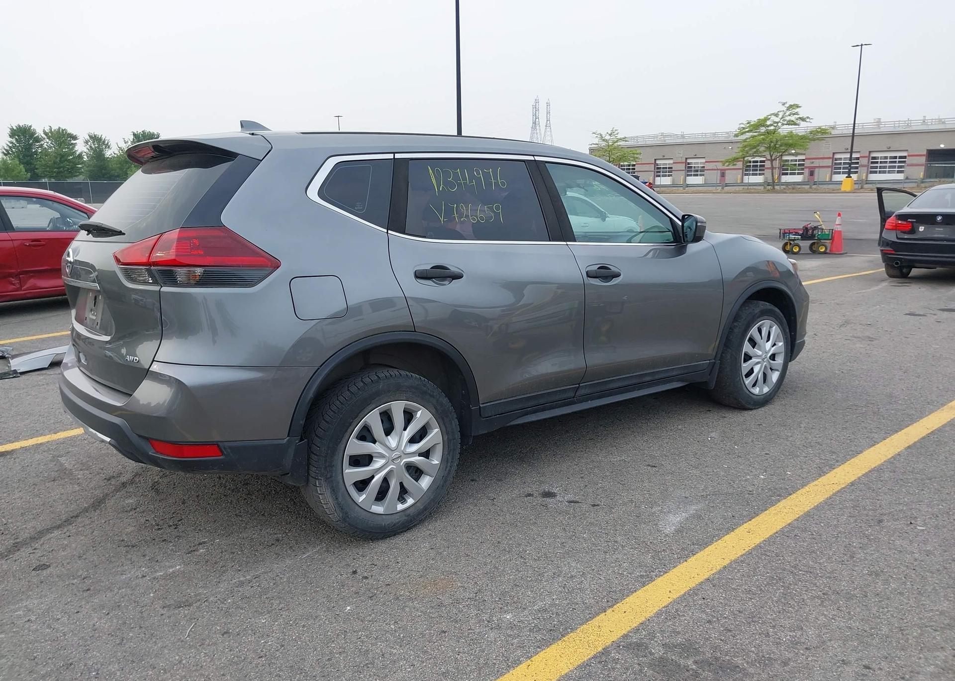 2018 NISSAN ROGUE SV