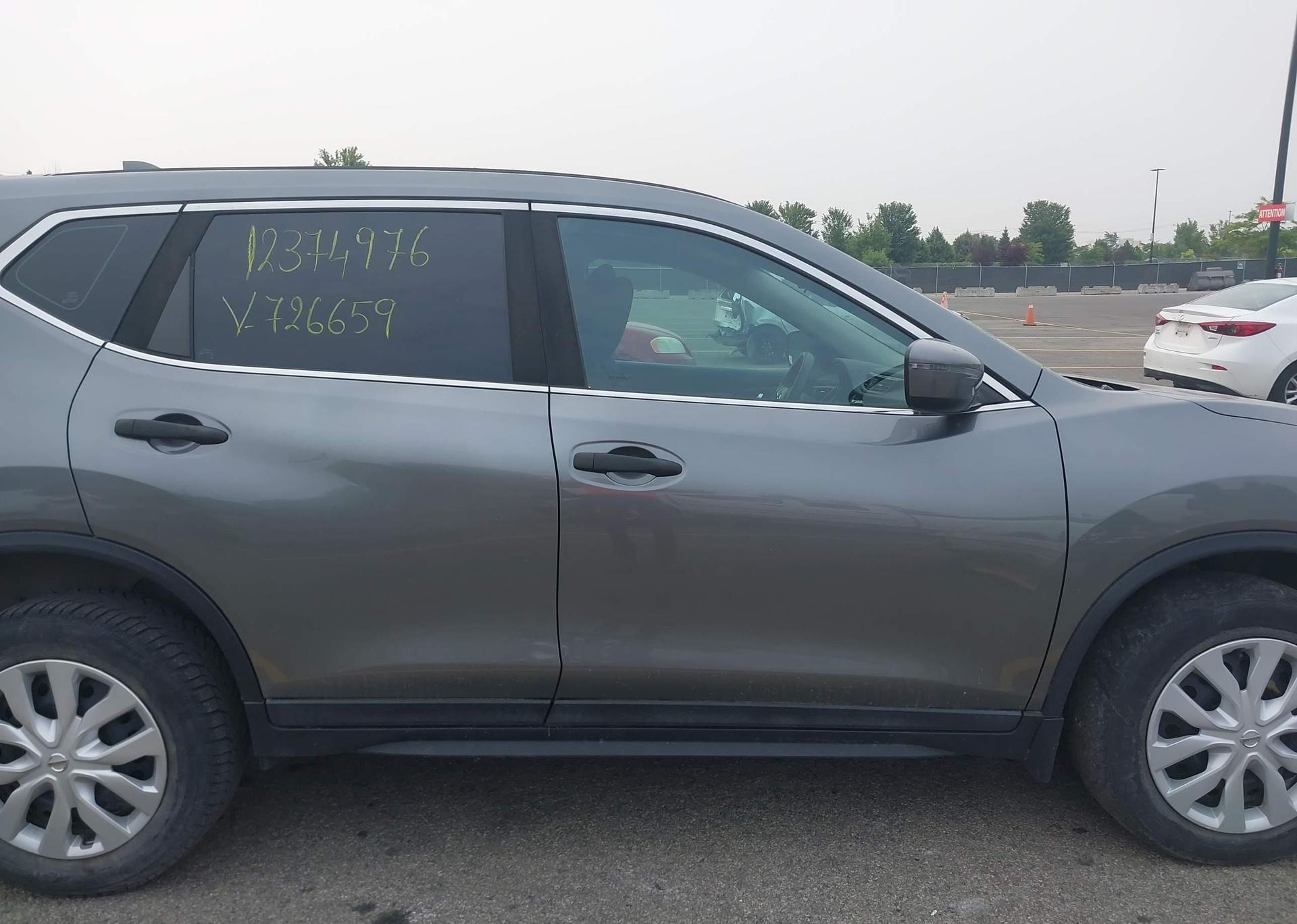 2018 NISSAN ROGUE SV