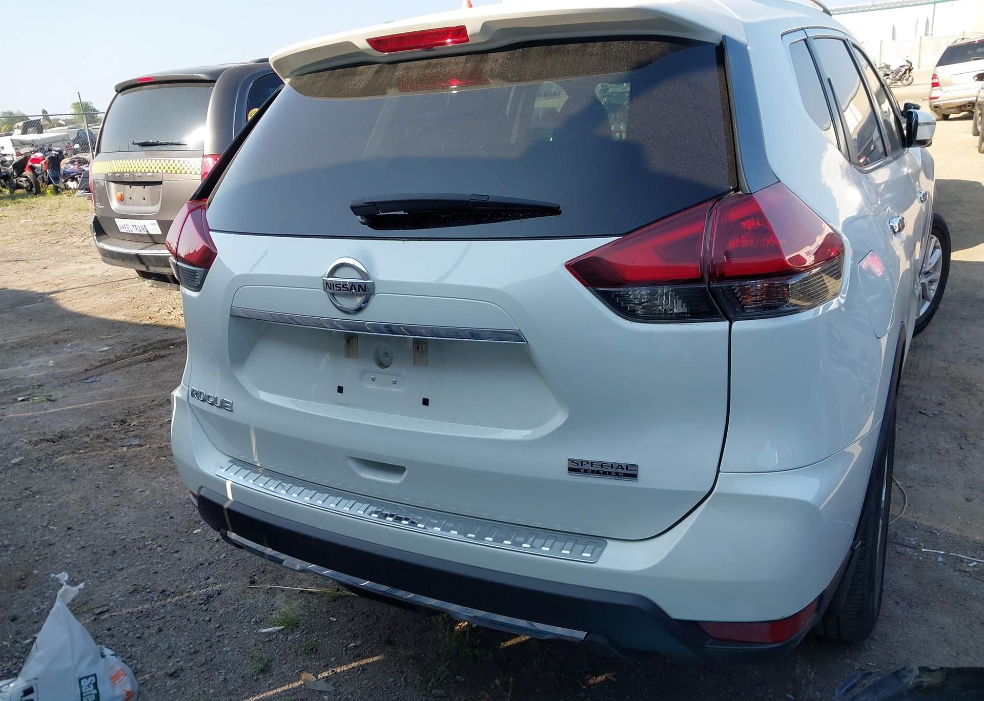 2019 NISSAN ROGUE S