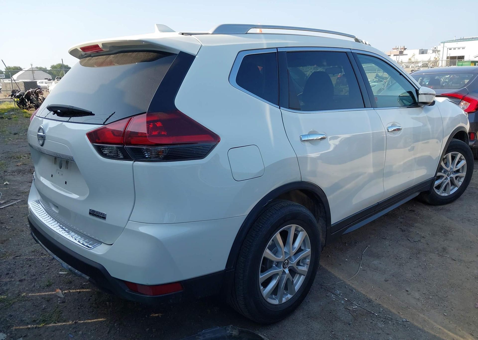 2019 NISSAN ROGUE S