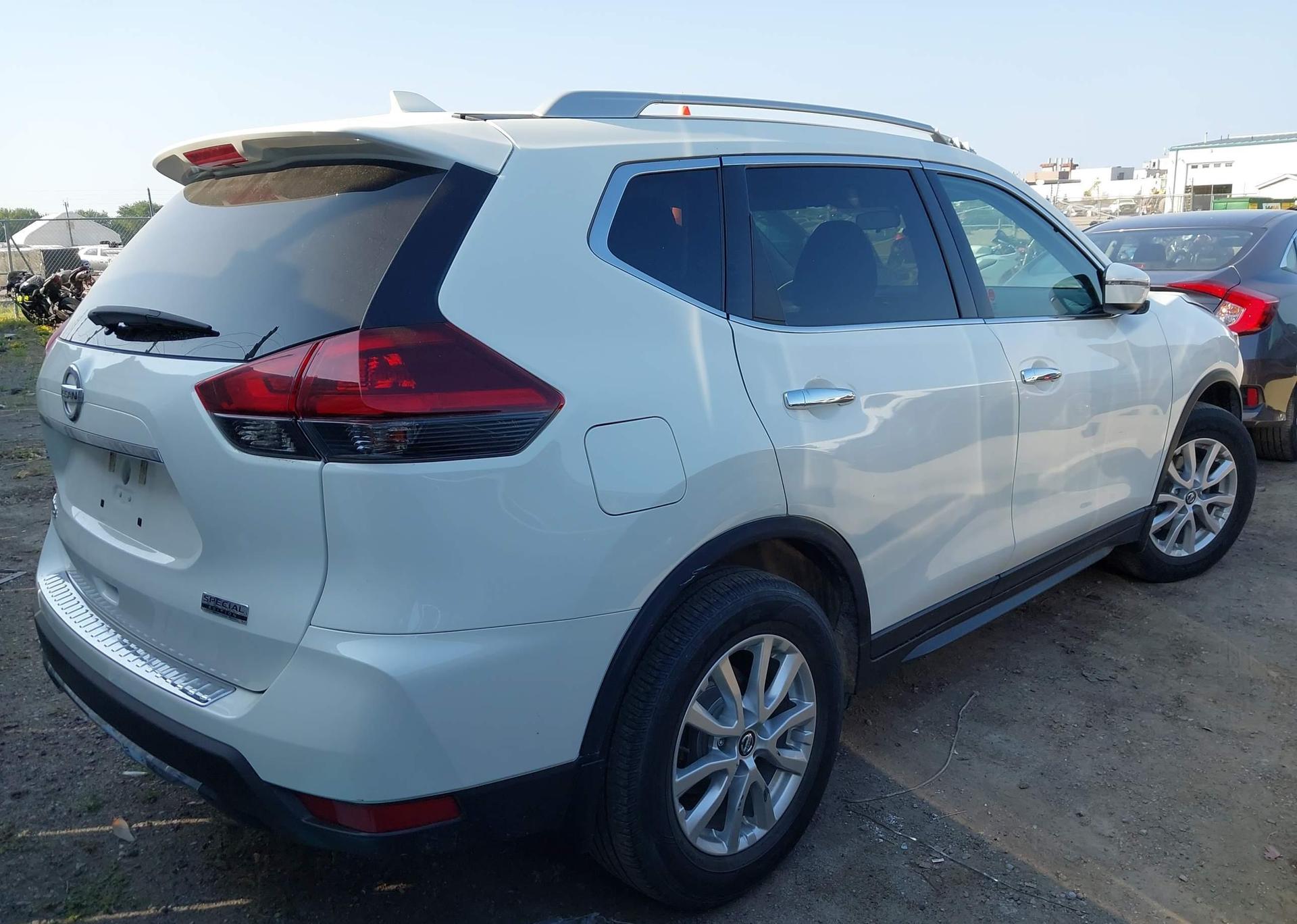 2019 NISSAN ROGUE S