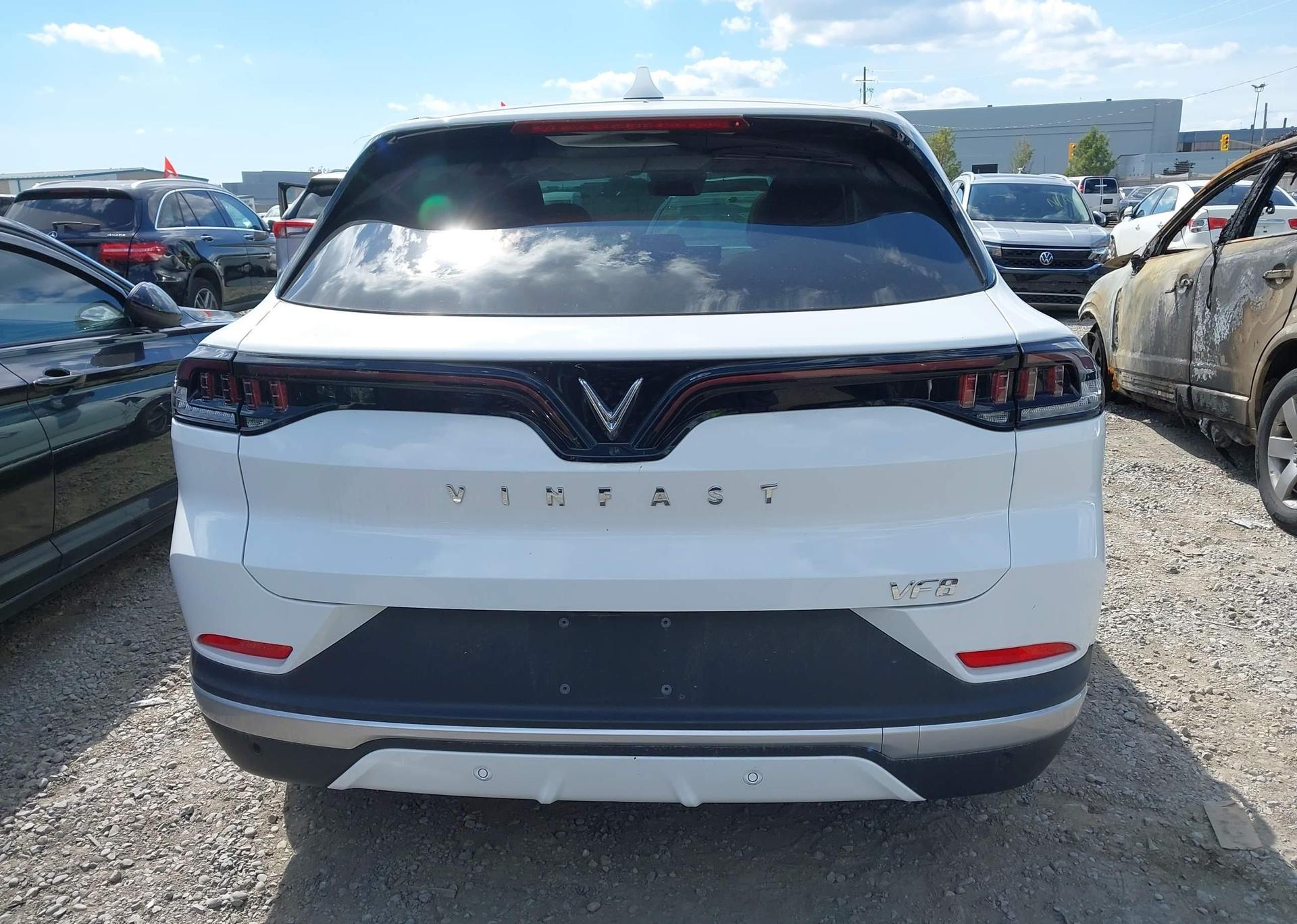 2025 VINFAST VF 8 PLUS
