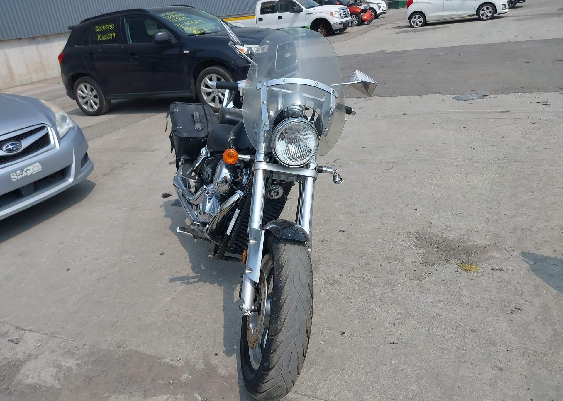 2004 SUZUKI VZ800