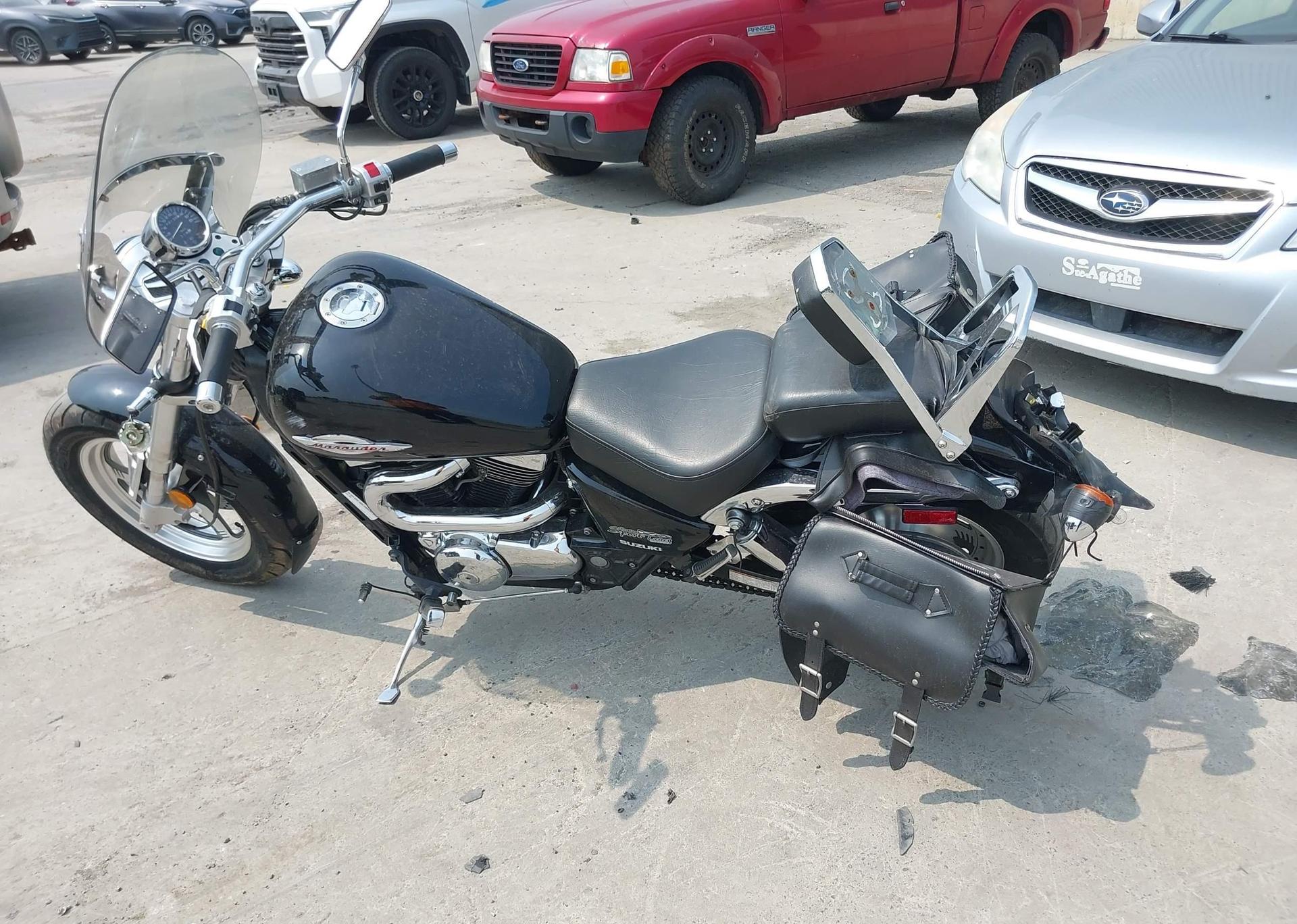 2004 SUZUKI VZ800