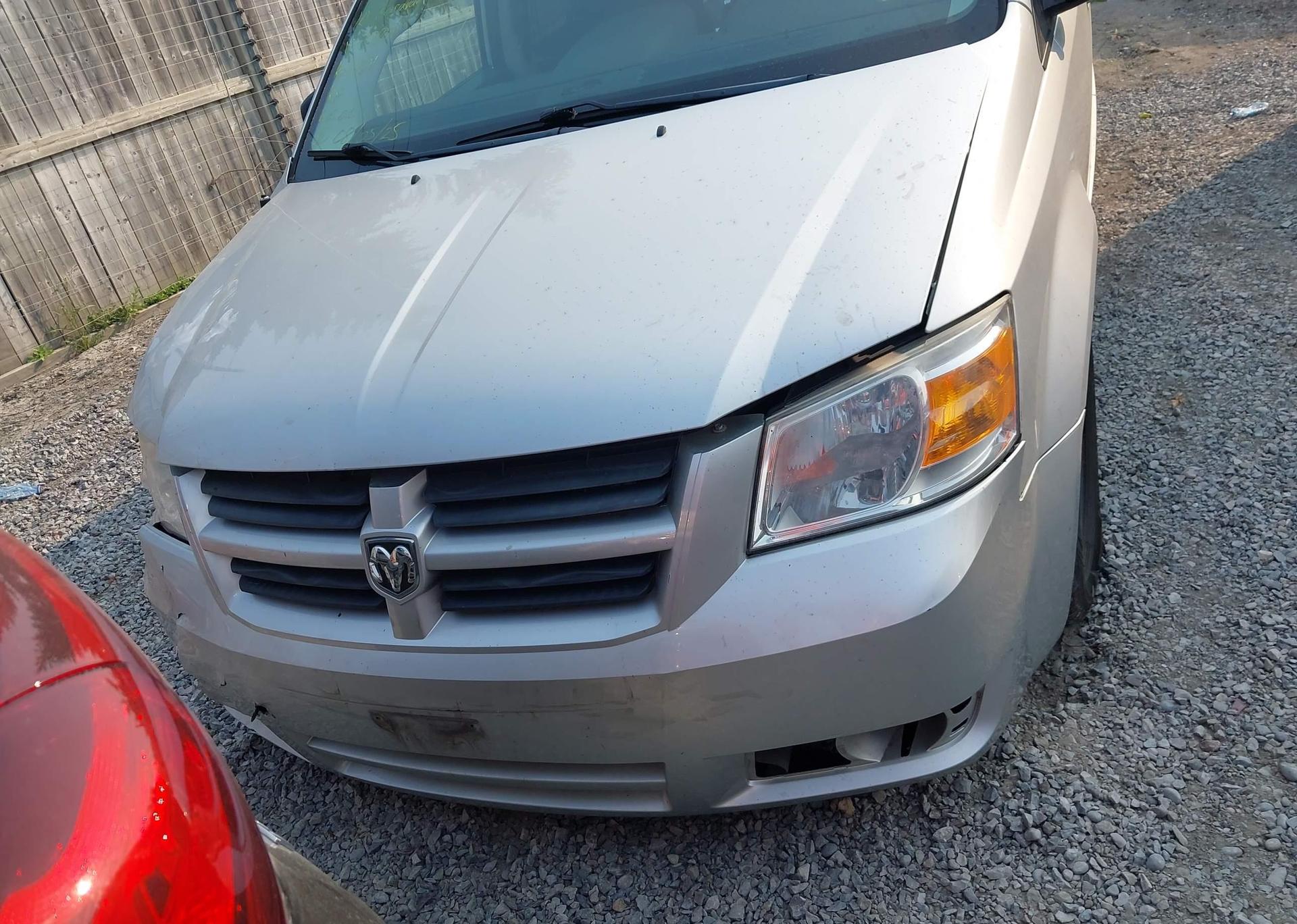 2010 DODGE GRAND CARAVAN SE
