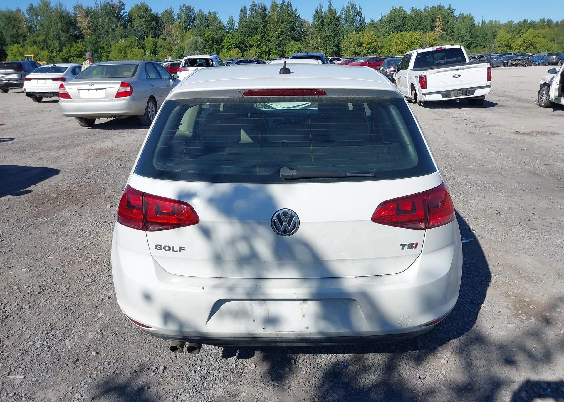 2015 VOLKSWAGEN GOLF 1.8 TSI TRENDLINE