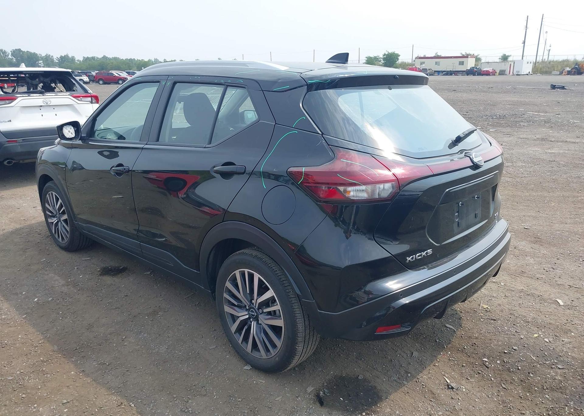 2022 NISSAN KICKS SV