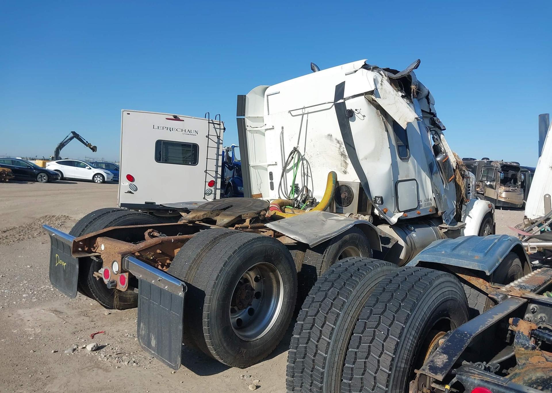 2018 FREIGHTLINER 122SD