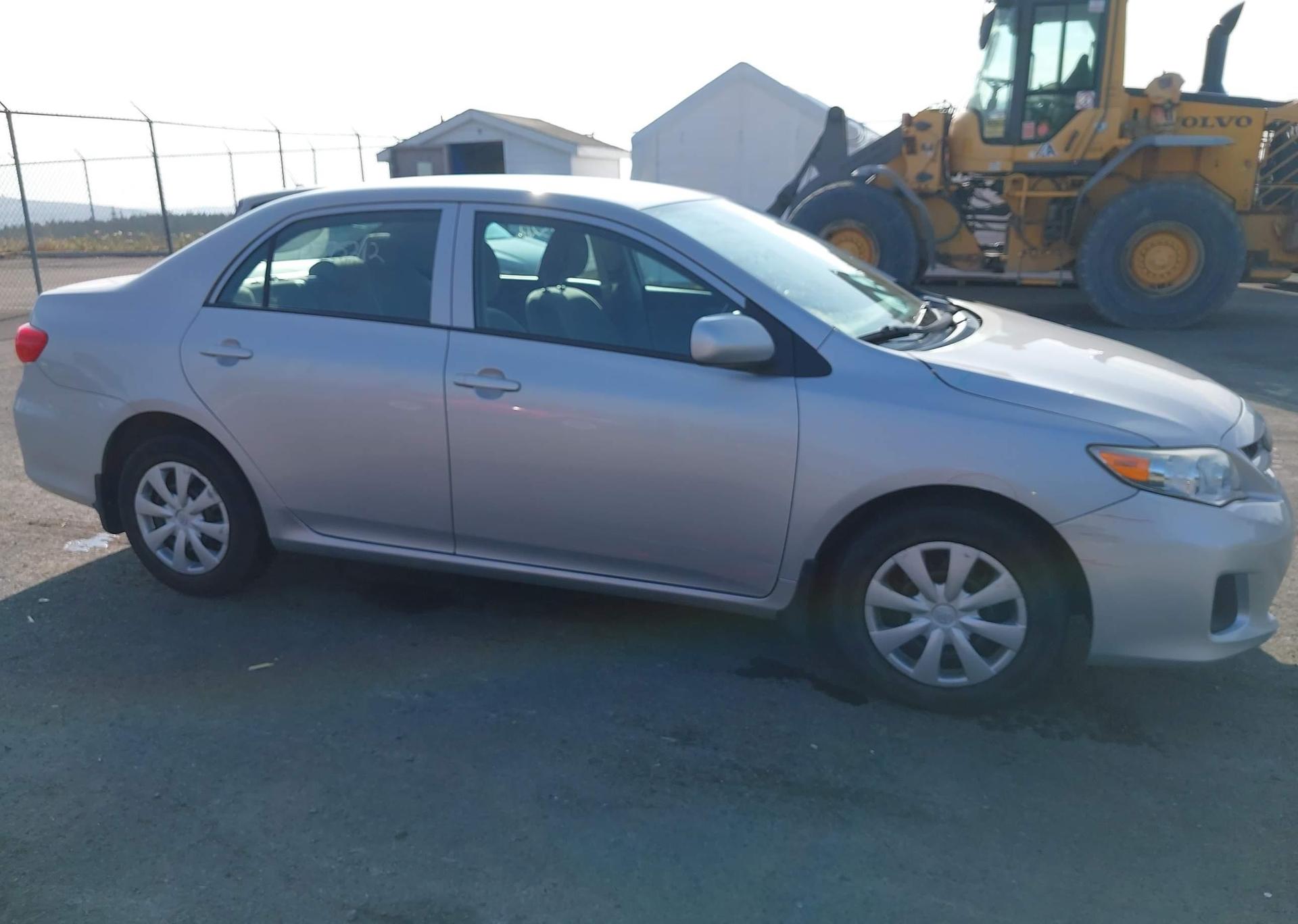2013 TOYOTA COROLLA S