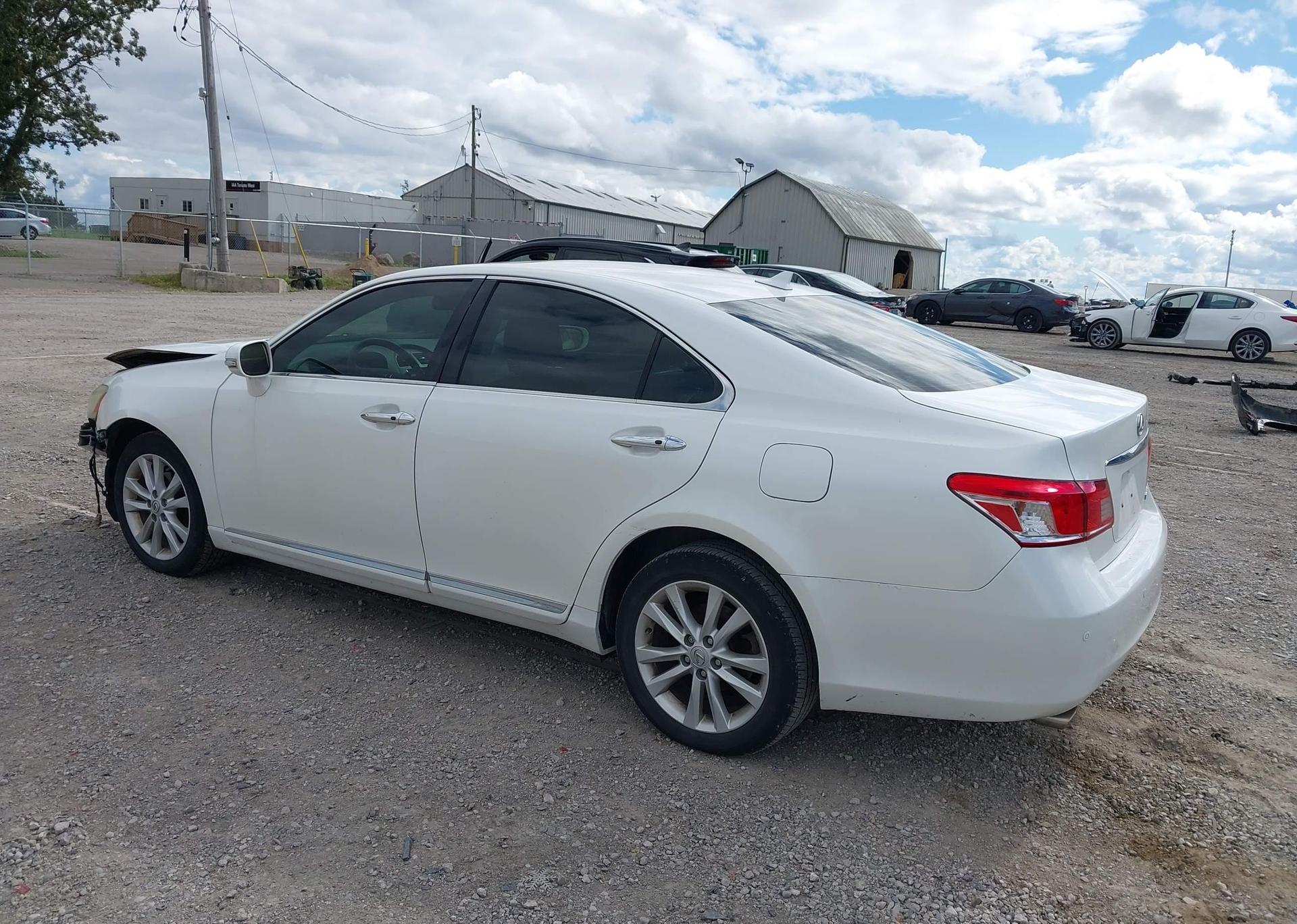 2011 LEXUS ES 350