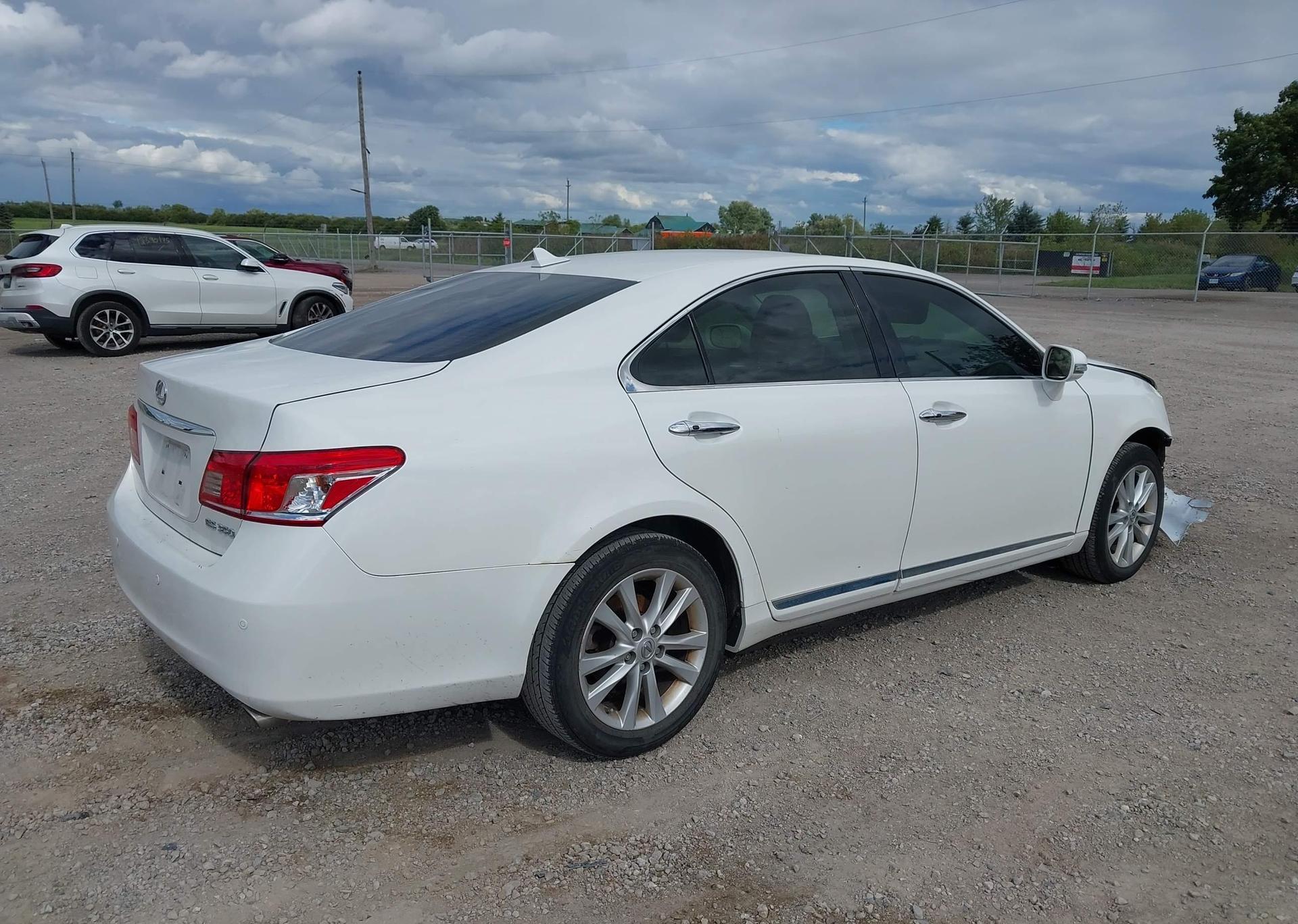 2011 LEXUS ES 350
