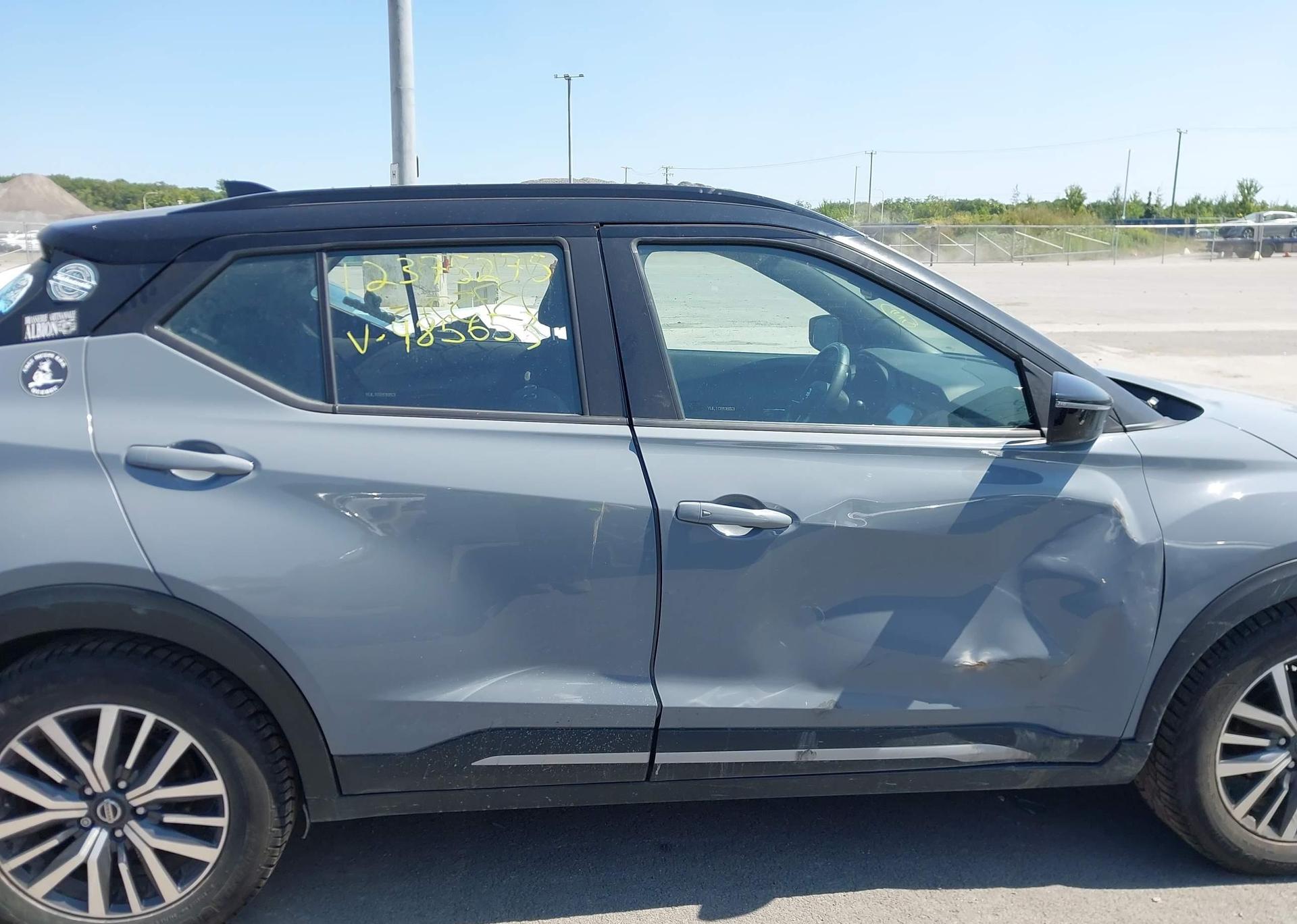 2021 NISSAN KICKS SR