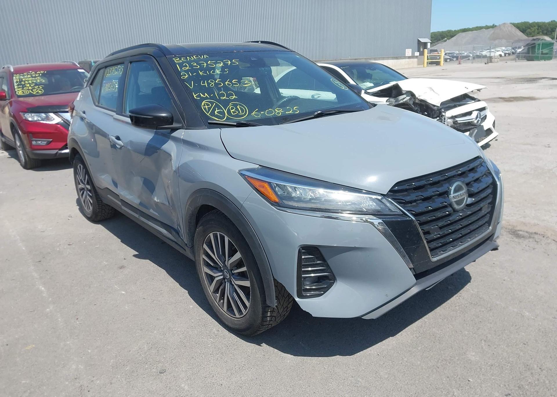 2021 NISSAN KICKS SR
