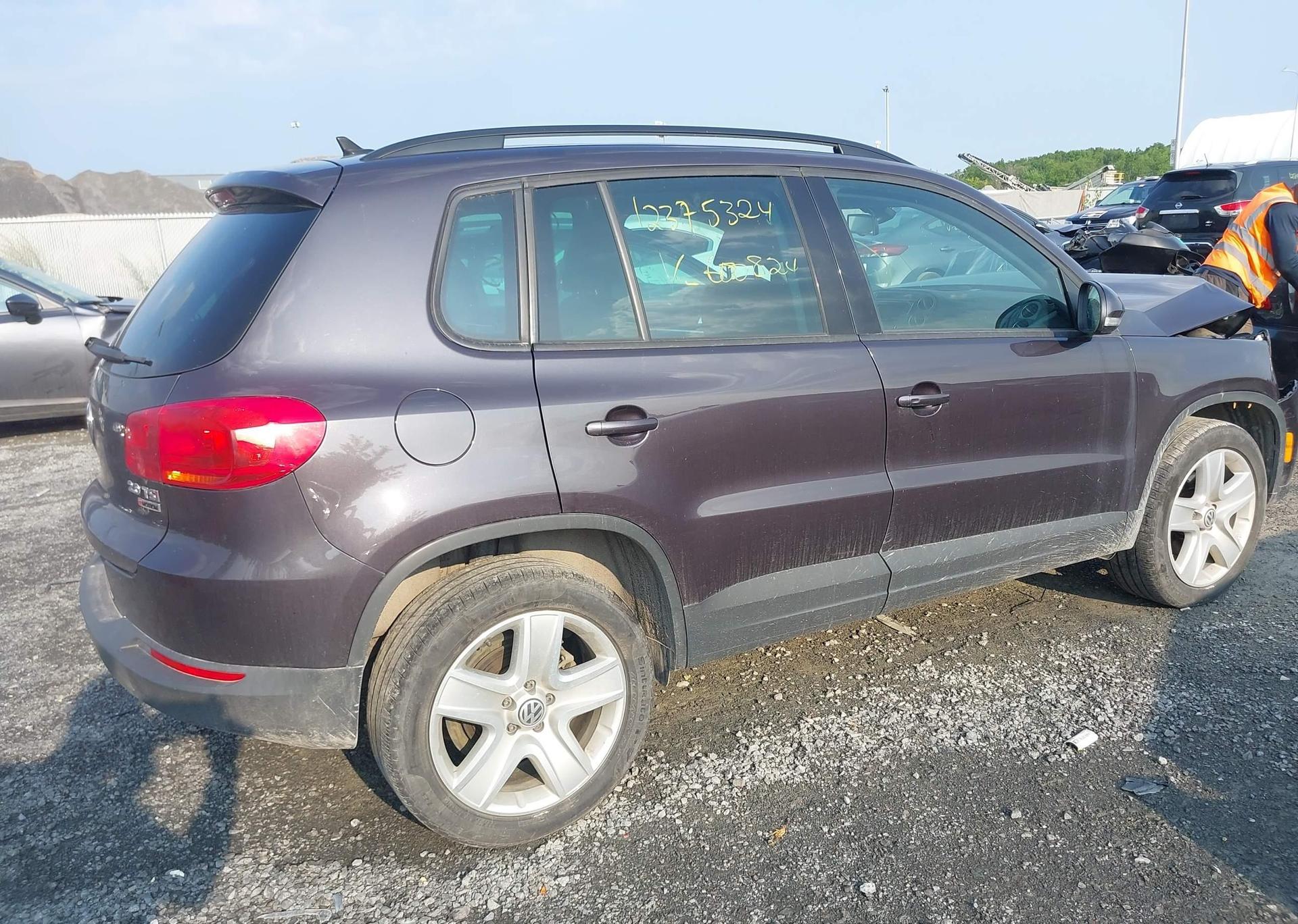 2016 VOLKSWAGEN TIGUAN COMFORTLINE