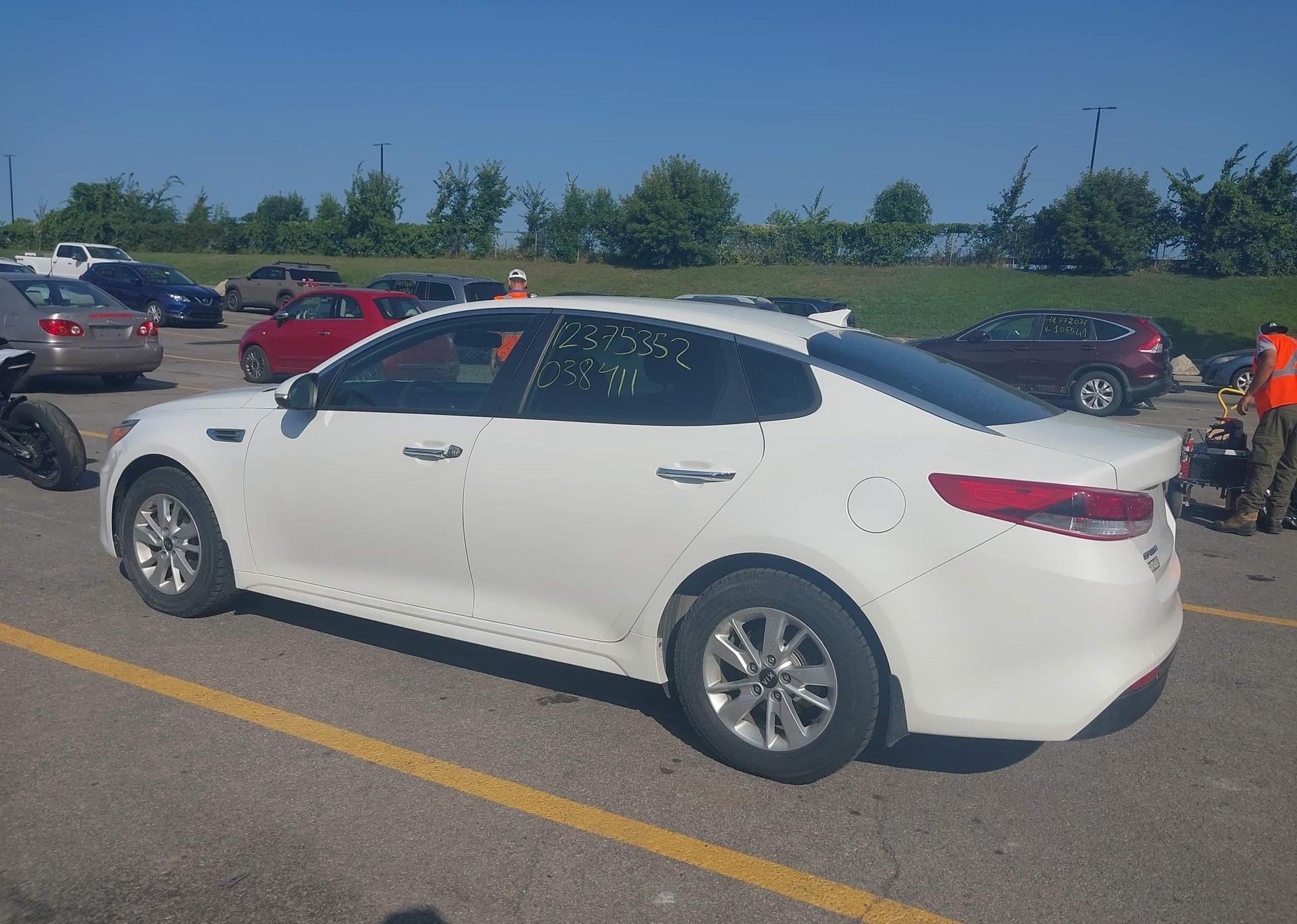 2016 KIA OPTIMA LX