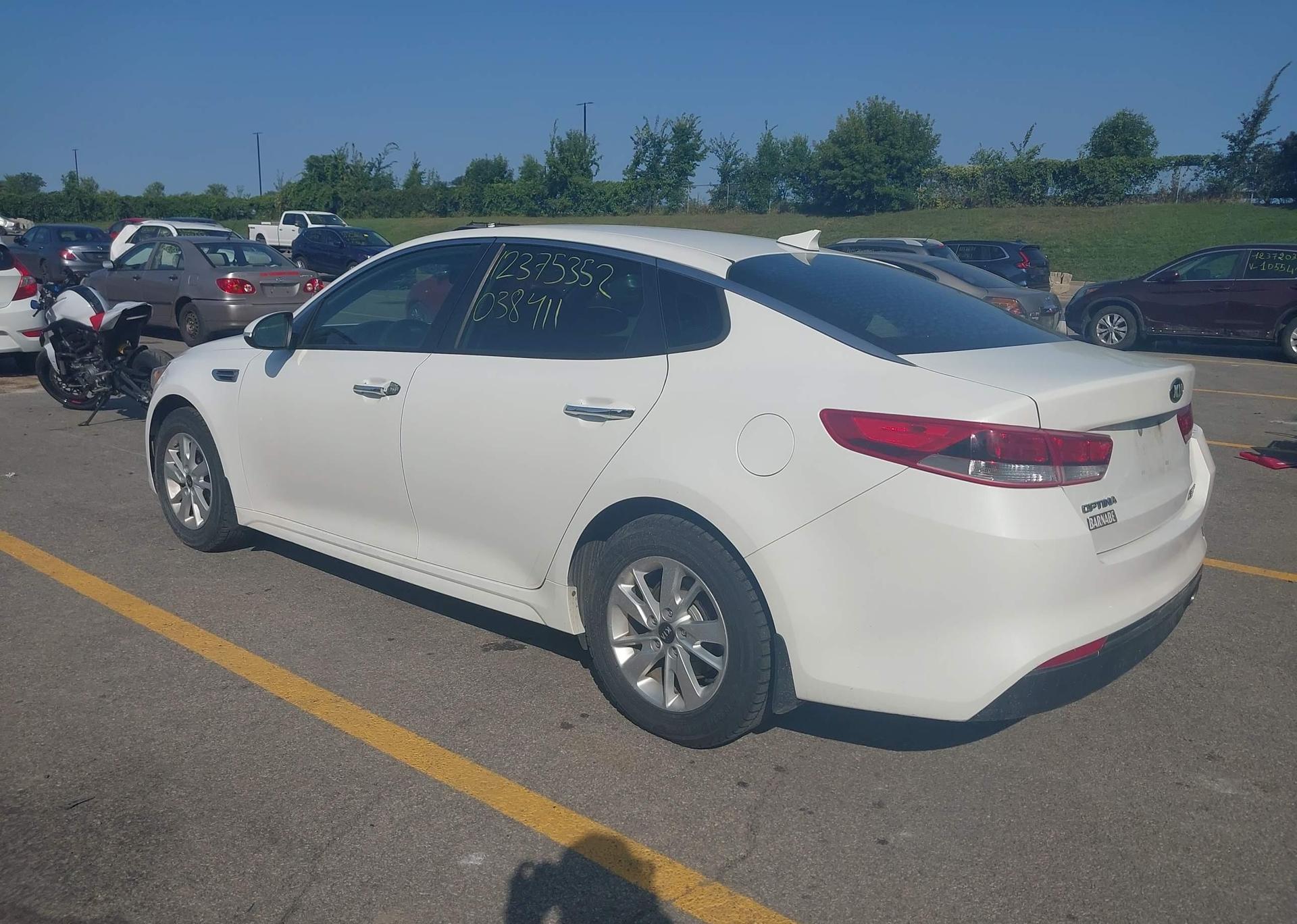 2016 KIA OPTIMA LX