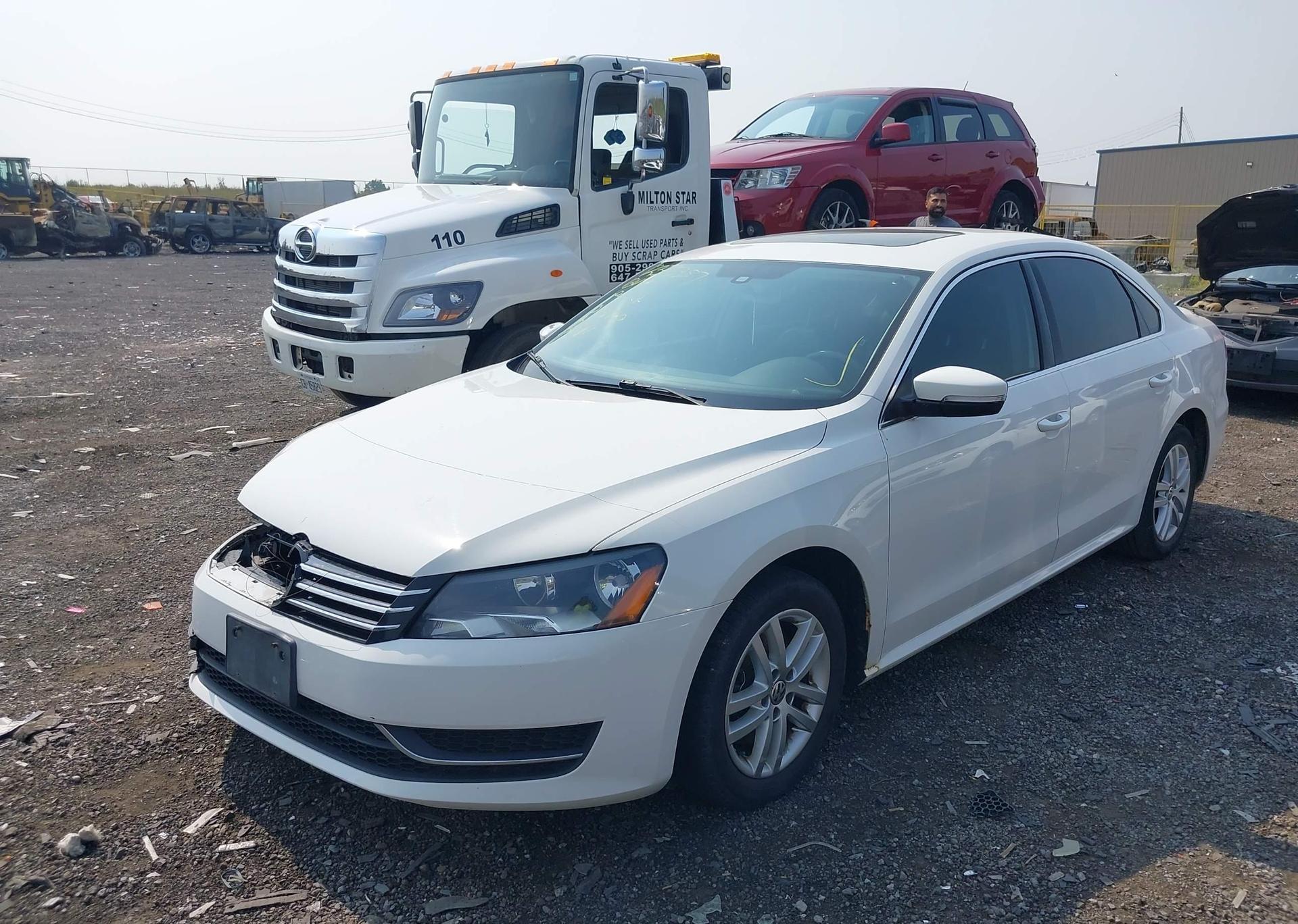 2013 VOLKSWAGEN PASSAT SE
