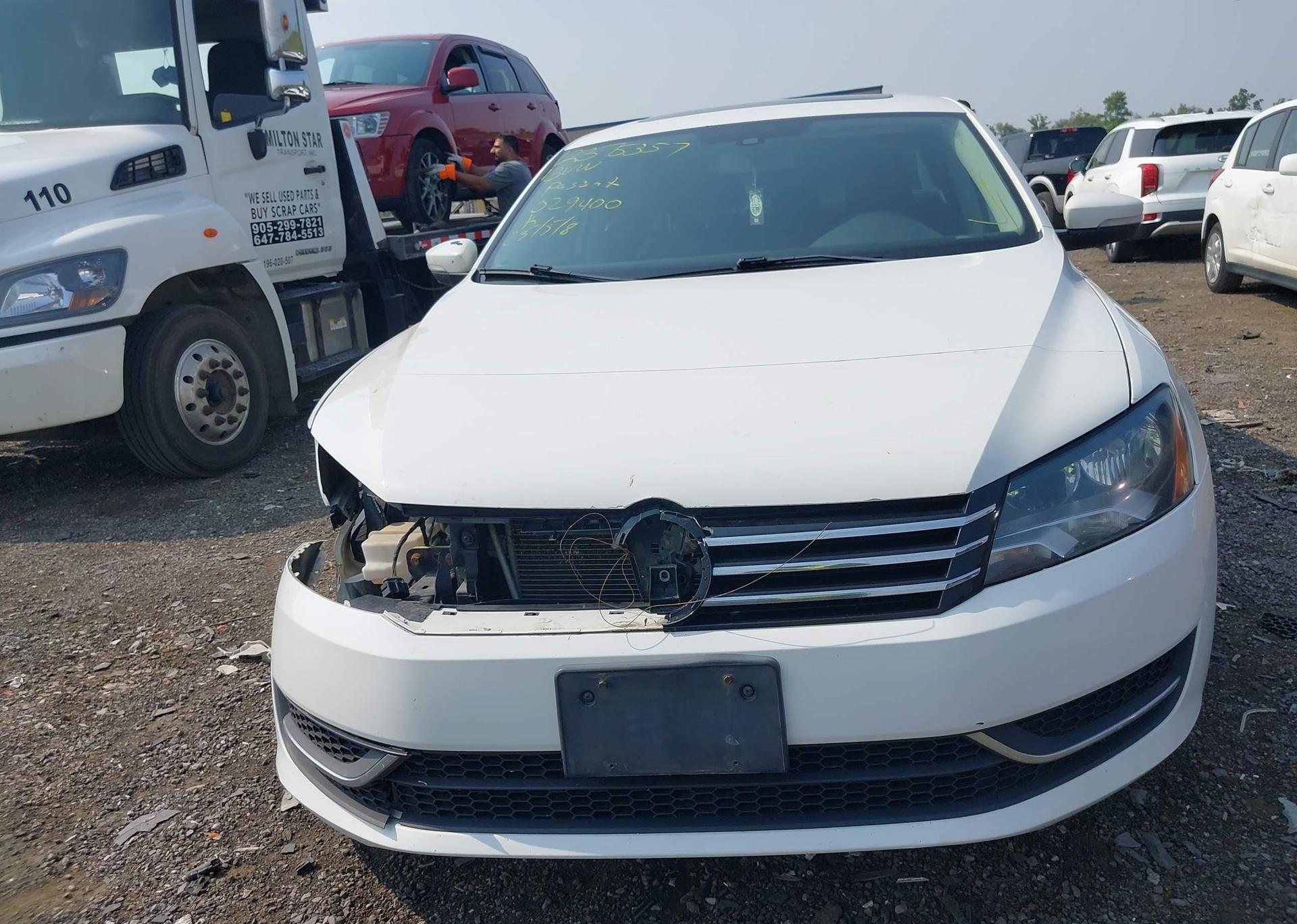 2013 VOLKSWAGEN PASSAT SE