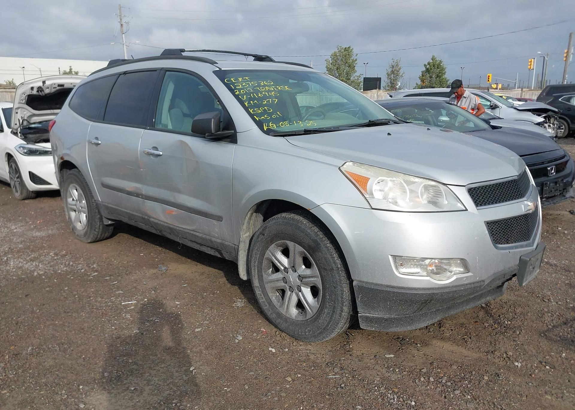 2012 CHEVROLET TRAVERSE LS