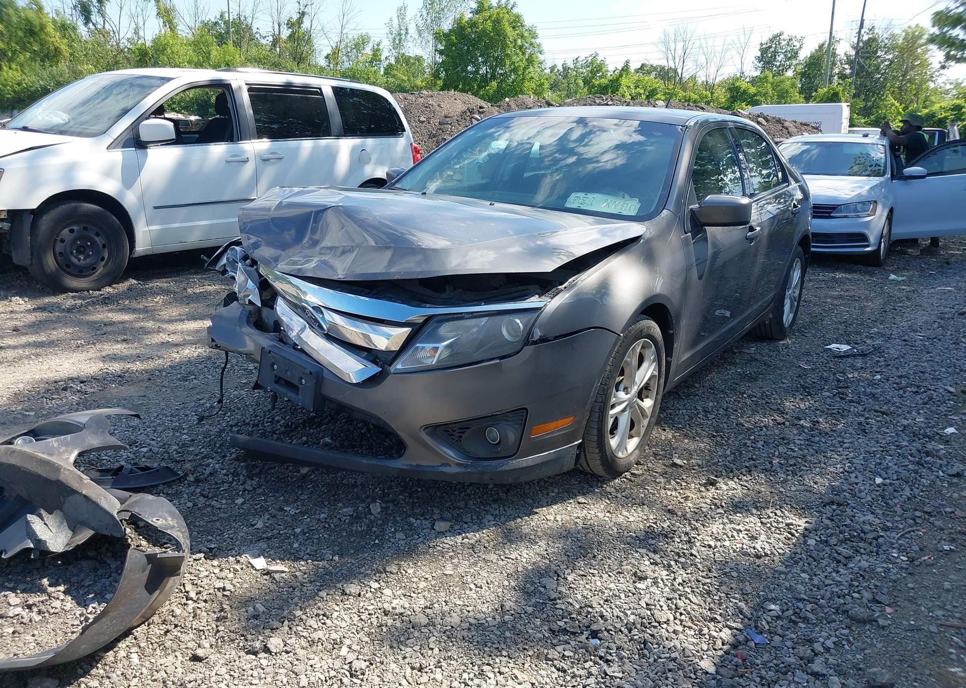 2012 FORD FUSION SE