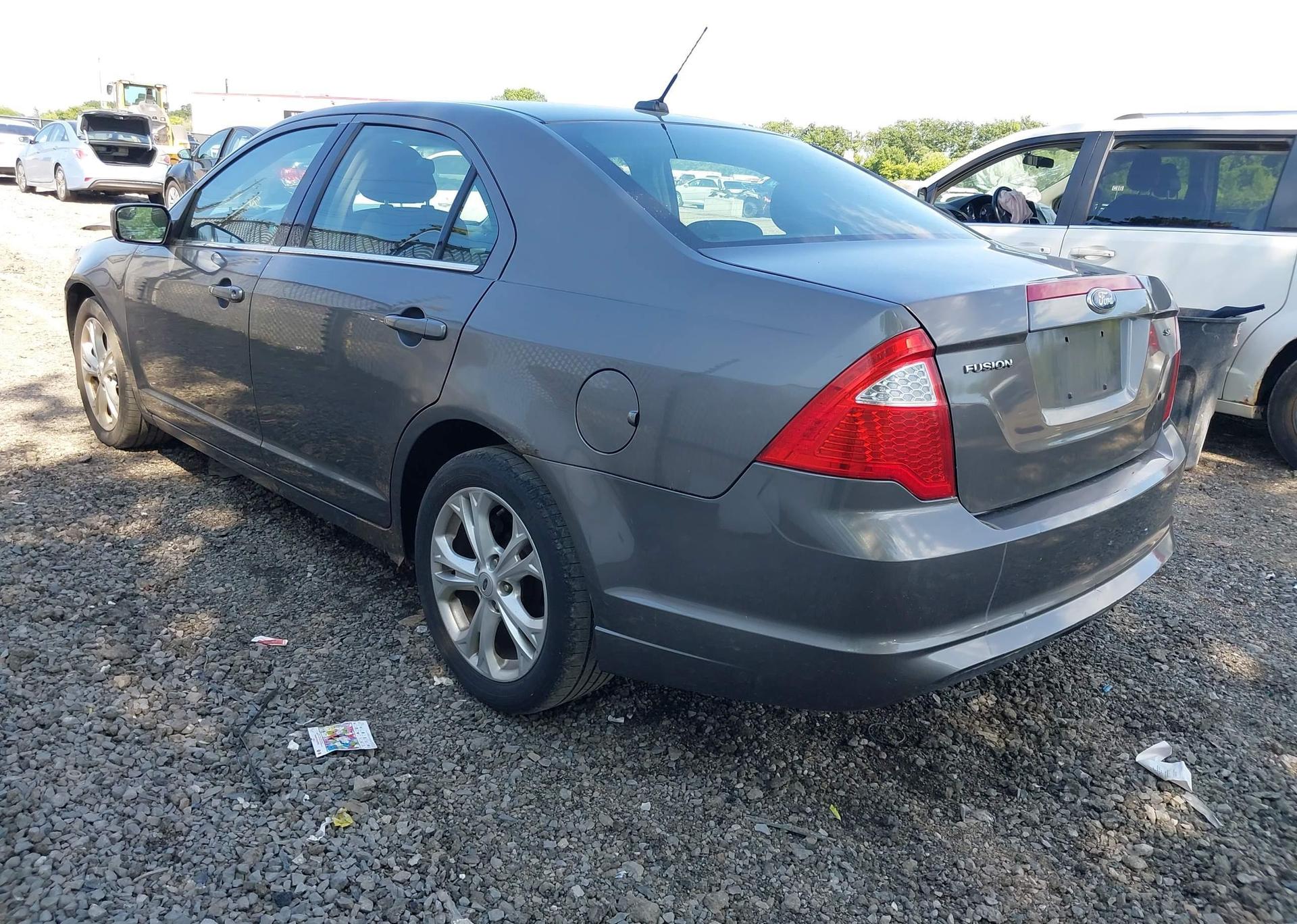 2012 FORD FUSION SE