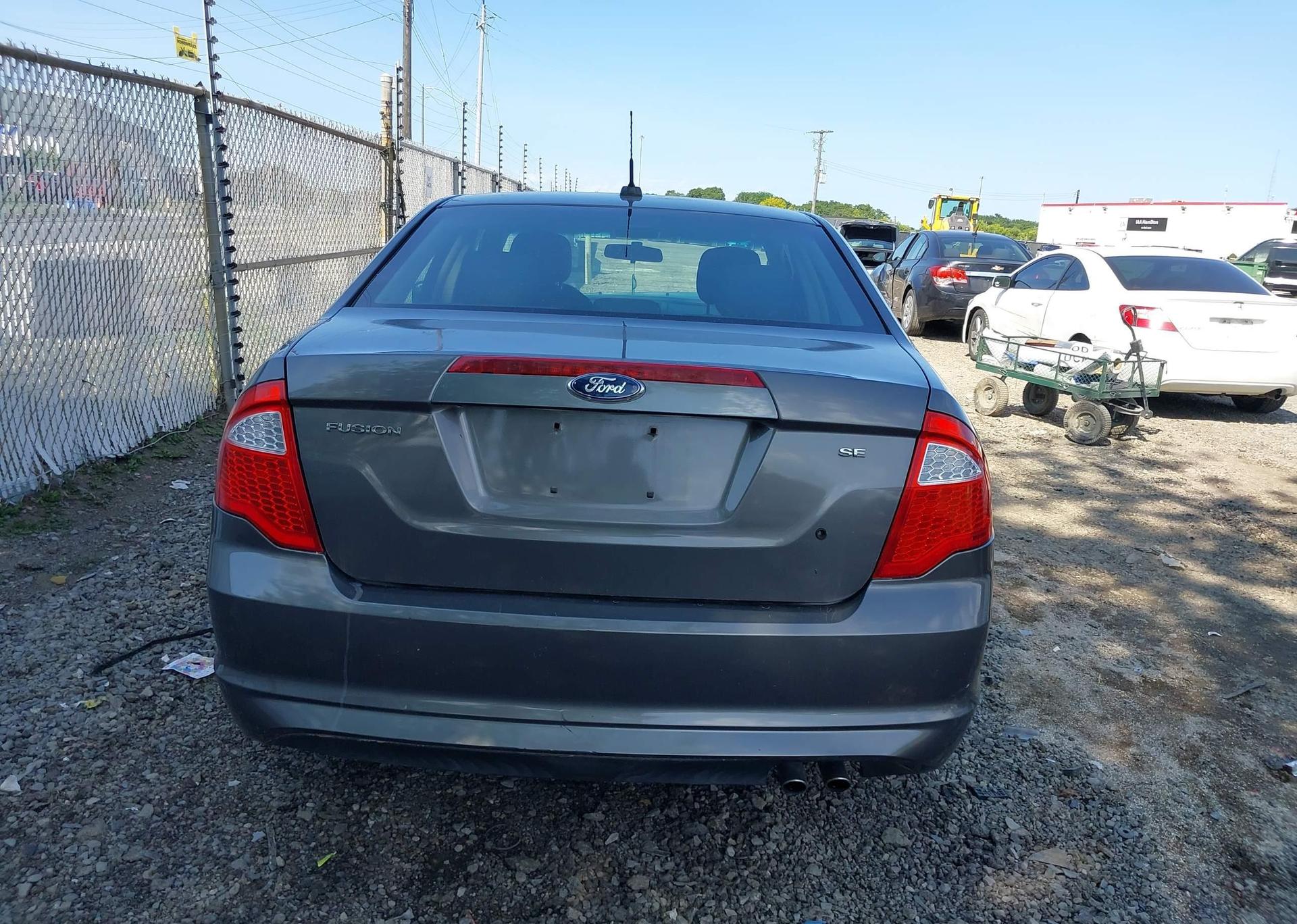 2012 FORD FUSION SE