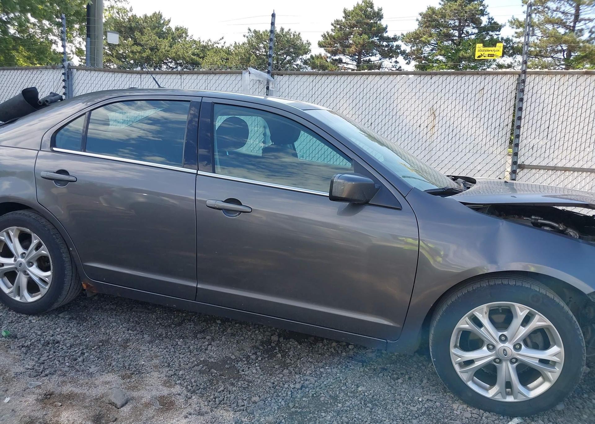 2012 FORD FUSION SE