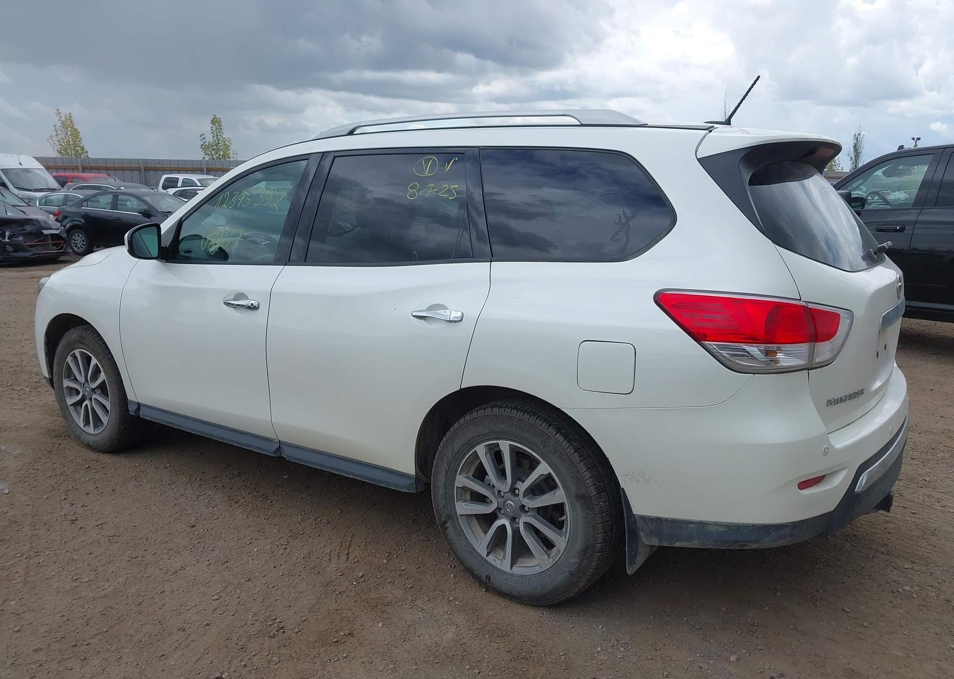 2016 NISSAN PATHFINDER S