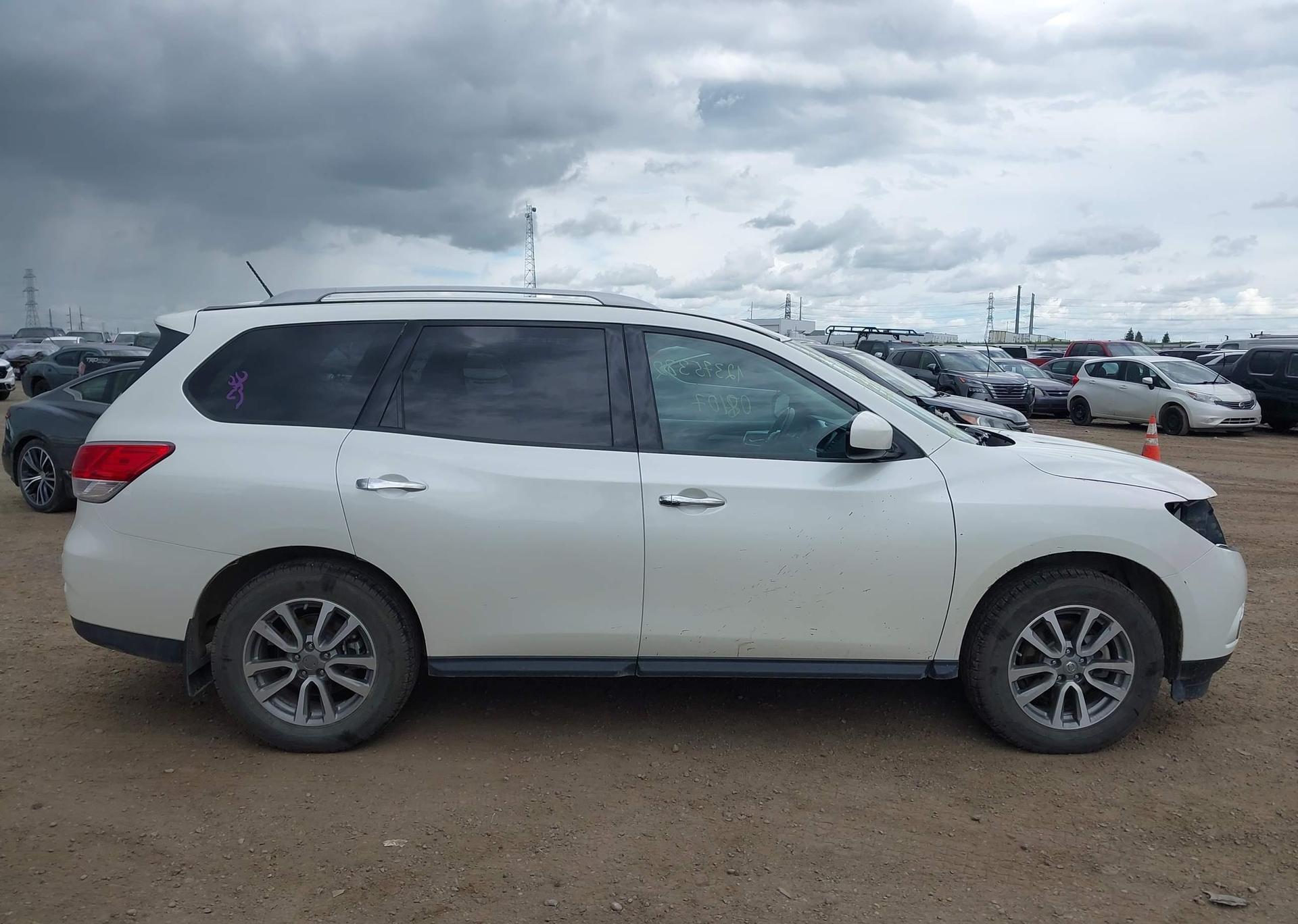 2016 NISSAN PATHFINDER S