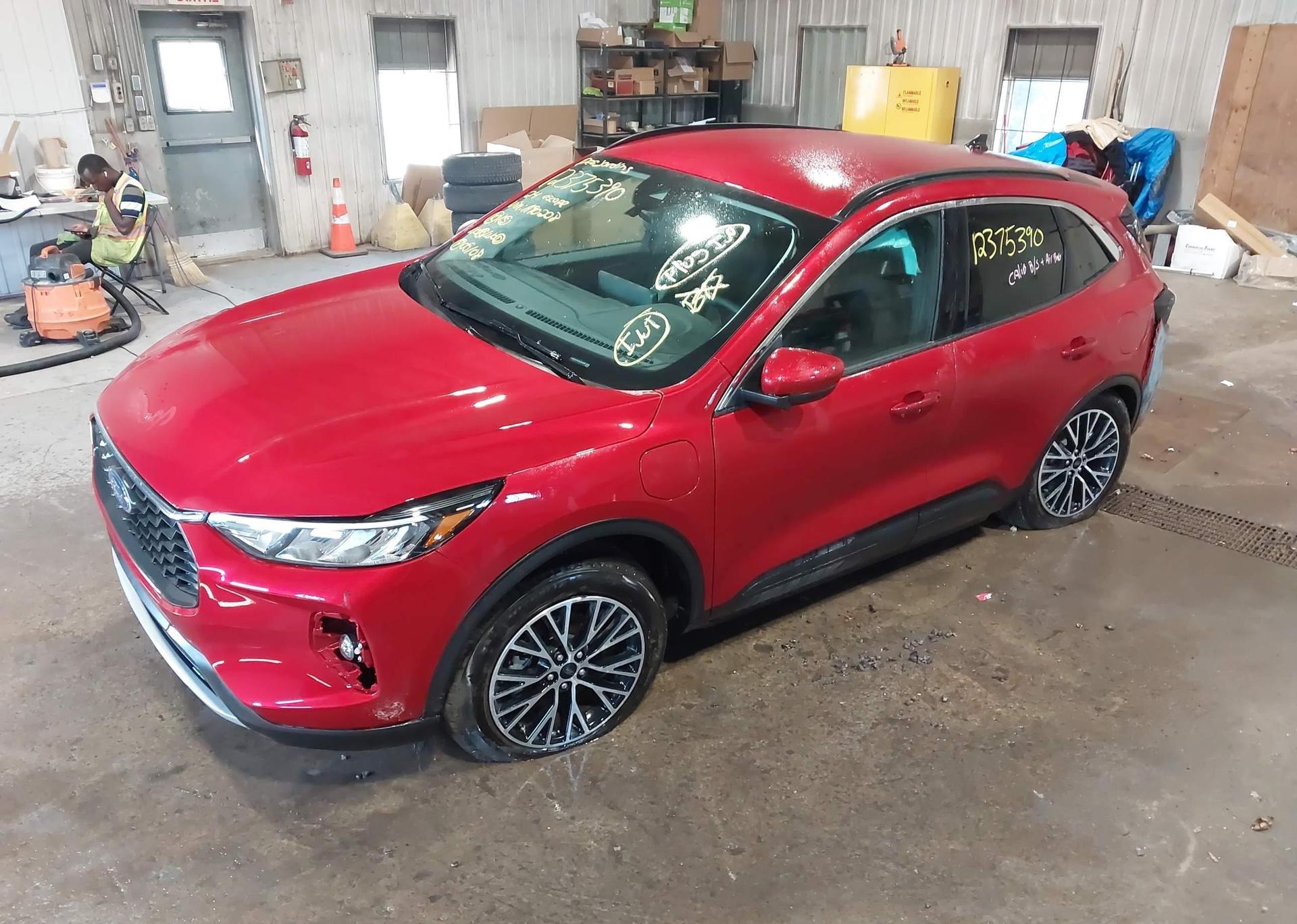 2024 FORD ESCAPE
