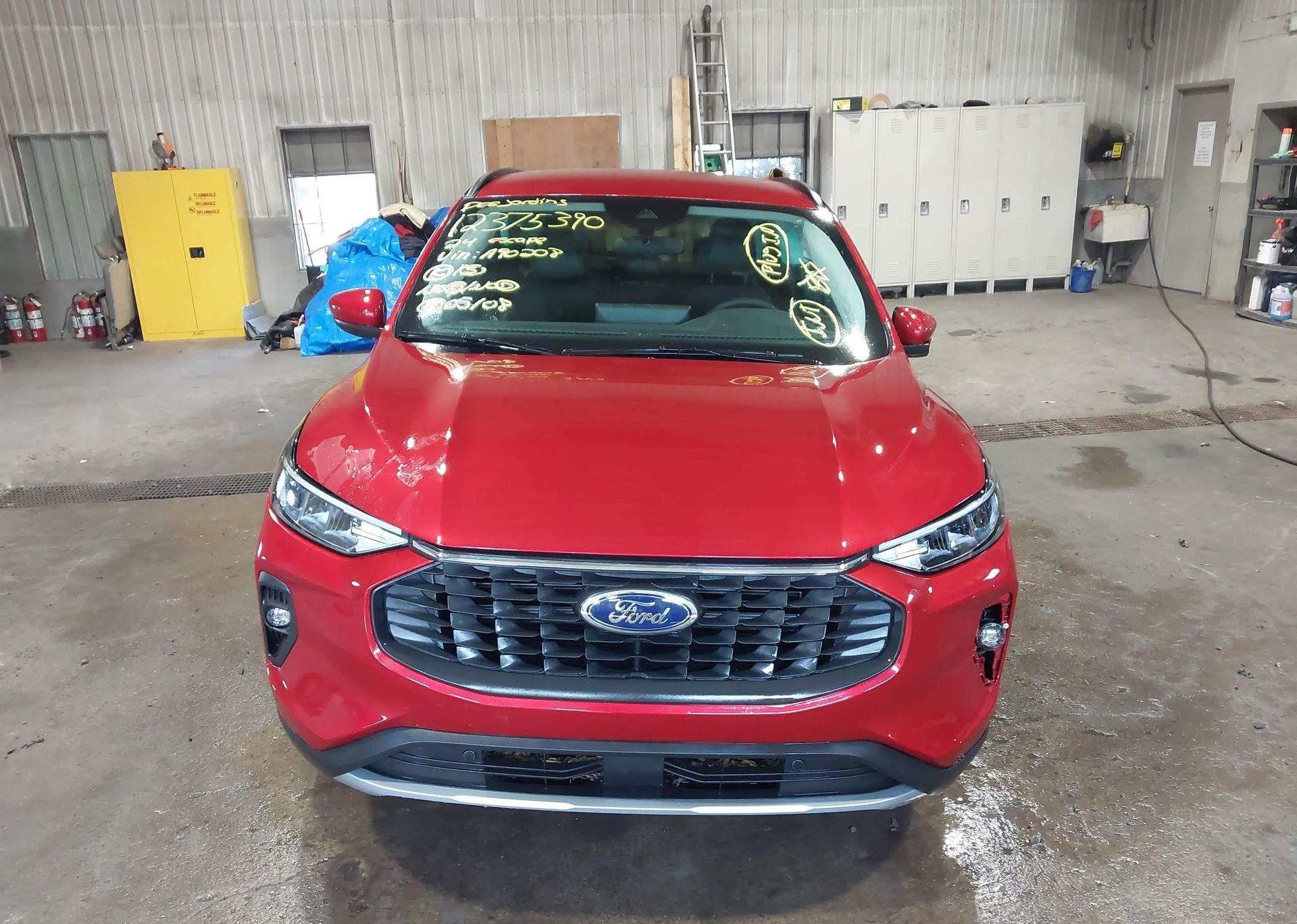 2024 FORD ESCAPE