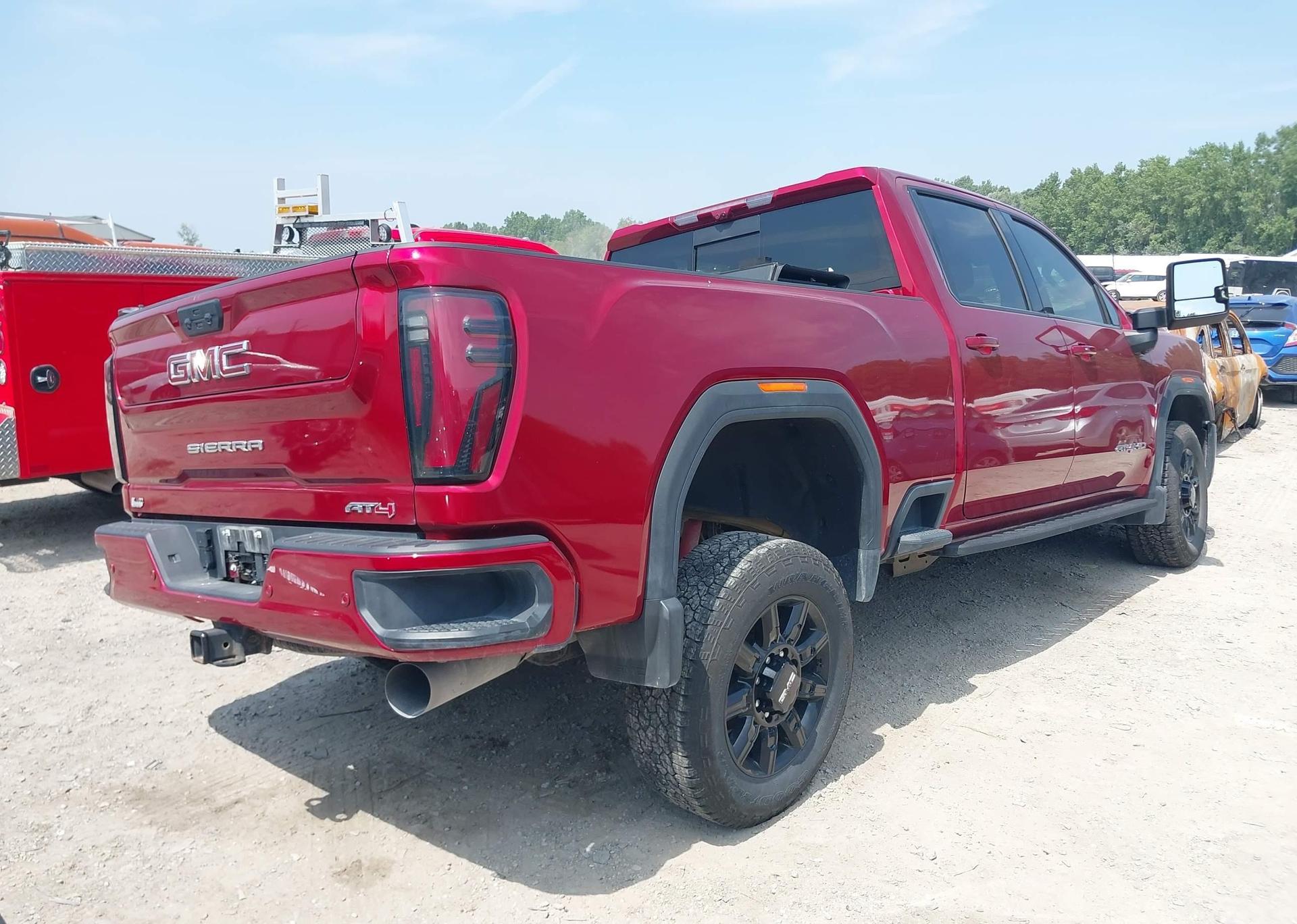 2024 GMC SIERRA K2500 AT4