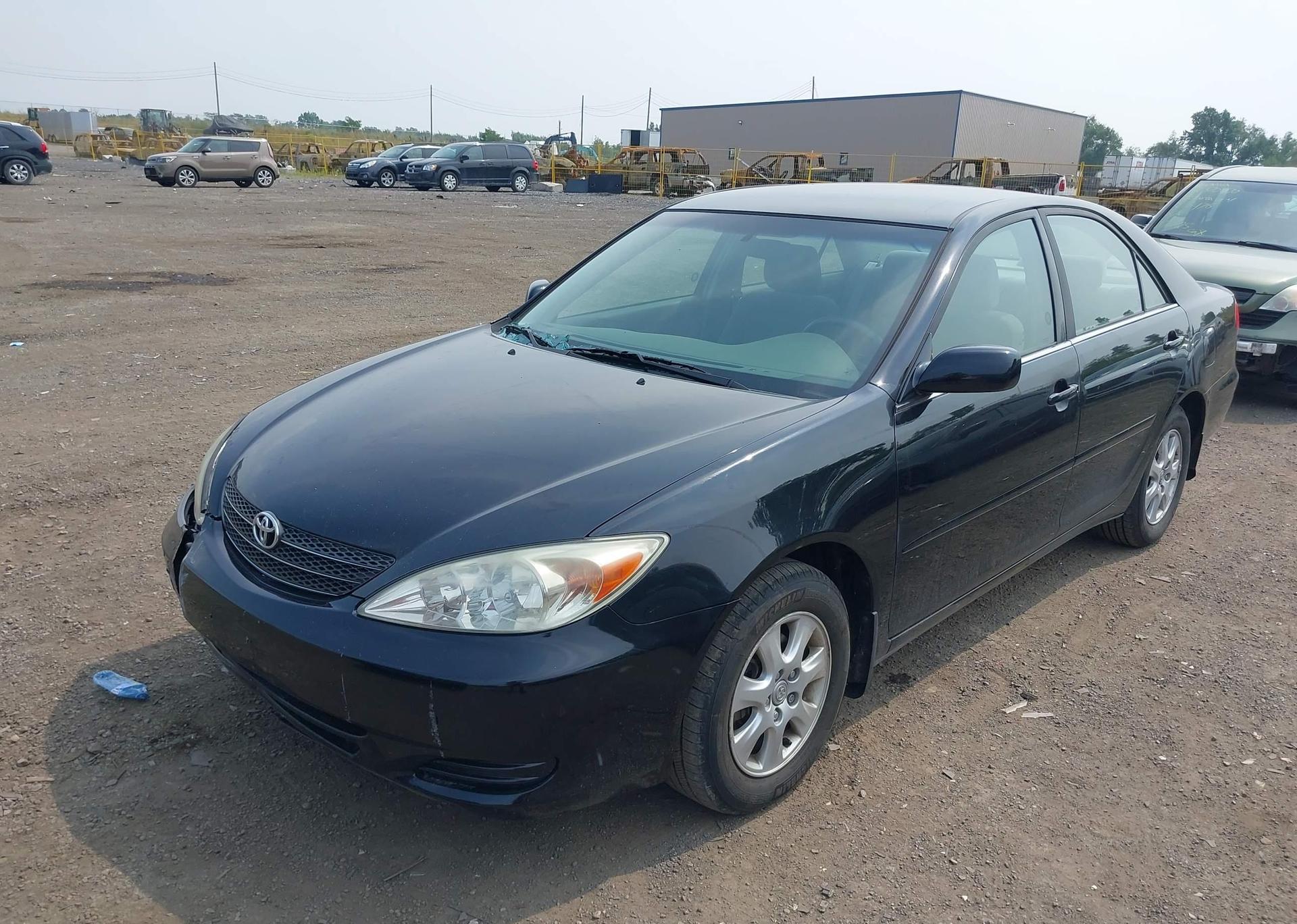 2003 TOYOTA CAMRY LE V6