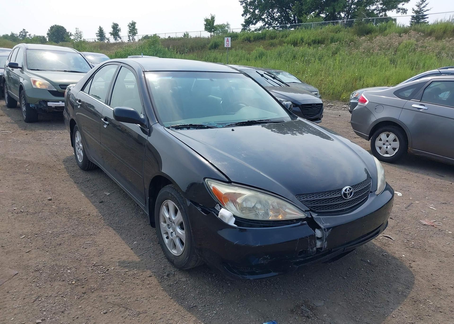 2003 TOYOTA CAMRY LE V6