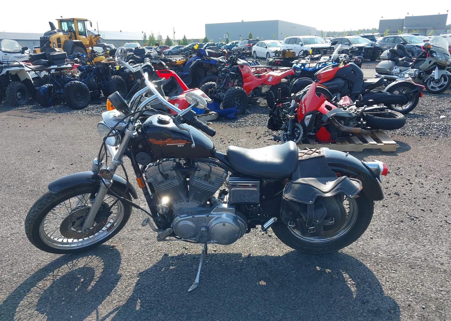 1995 HARLEY-DAVIDSON XL883 DELUXE