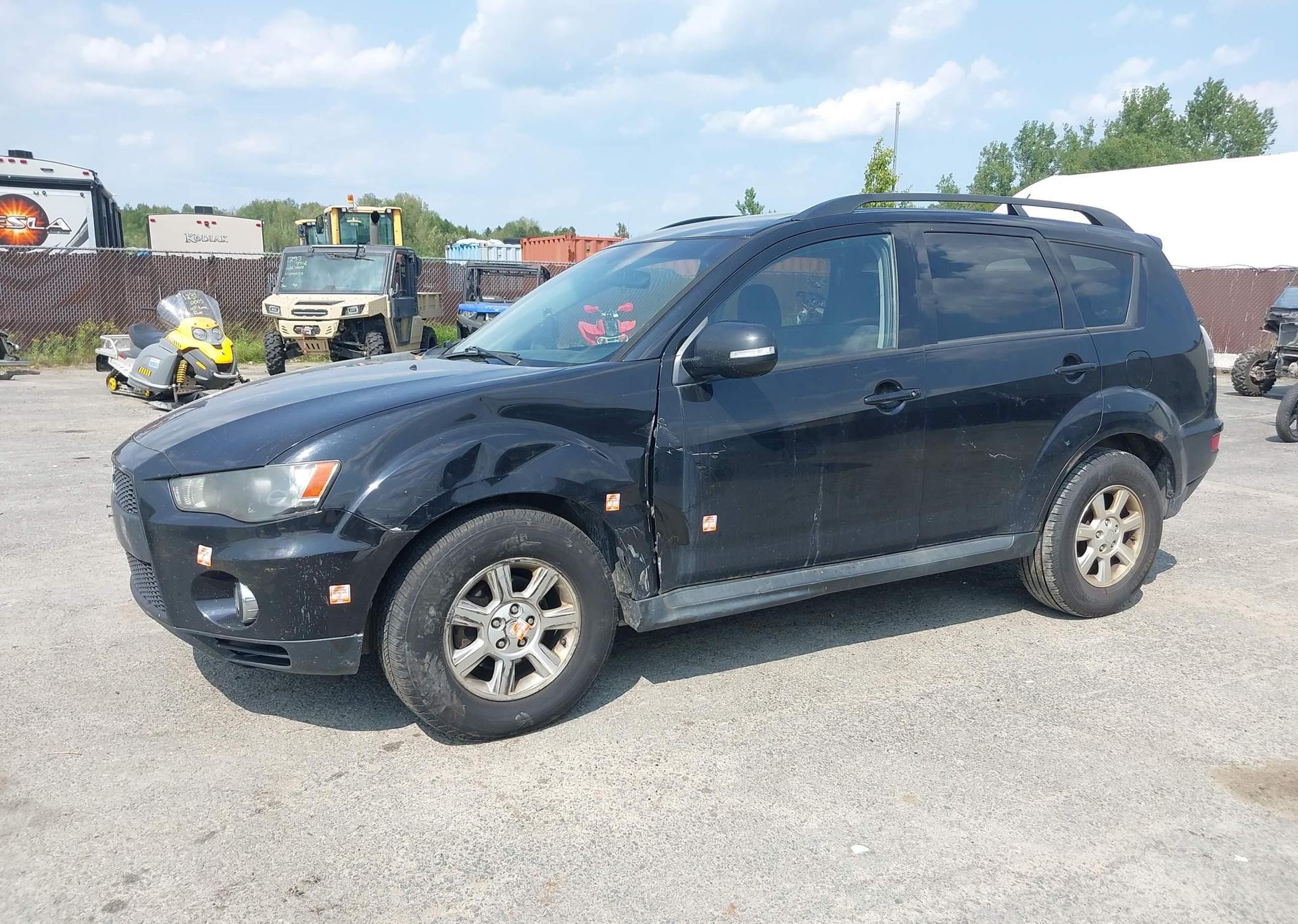 2011 MITSUBISHI outlander