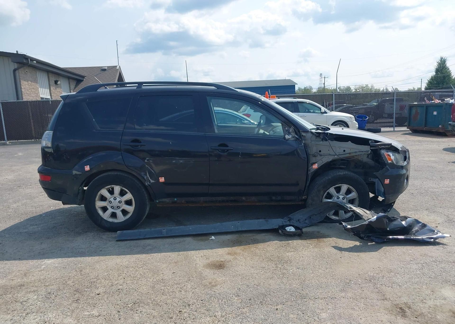 2011 MITSUBISHI outlander