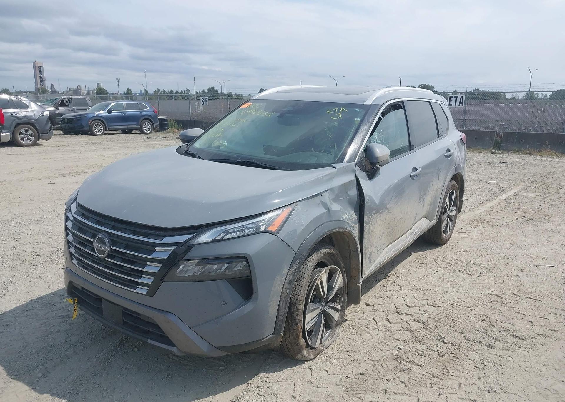 2024 NISSAN ROGUE SL