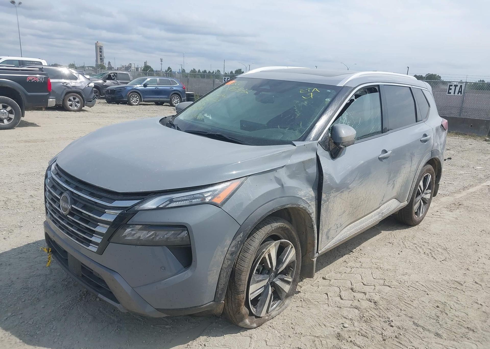 2024 NISSAN ROGUE SL