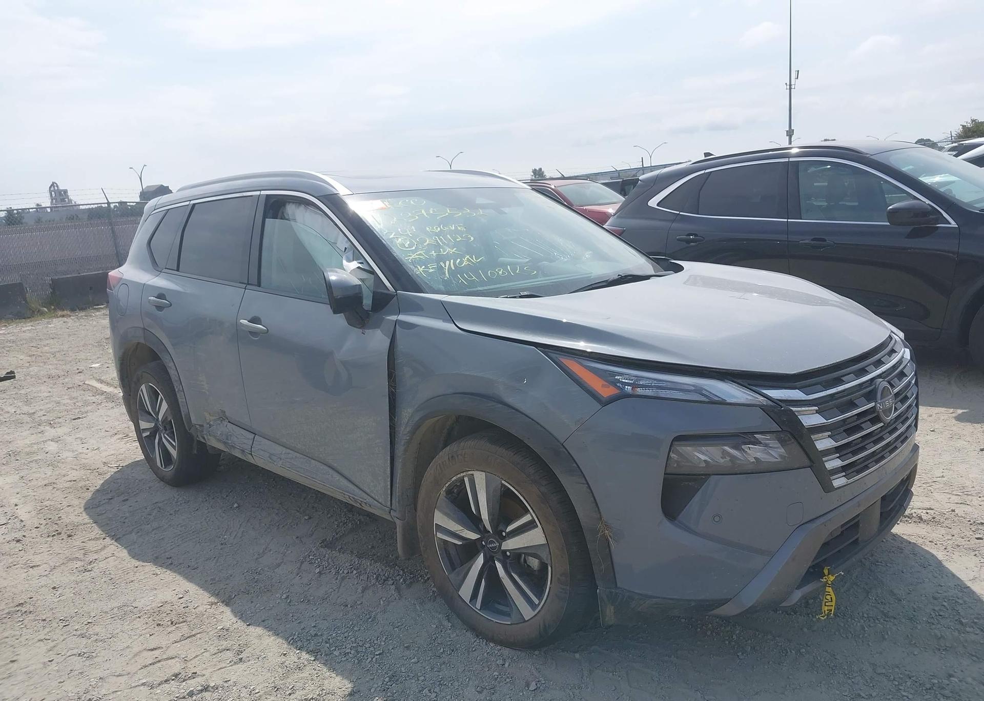 2024 NISSAN ROGUE SL