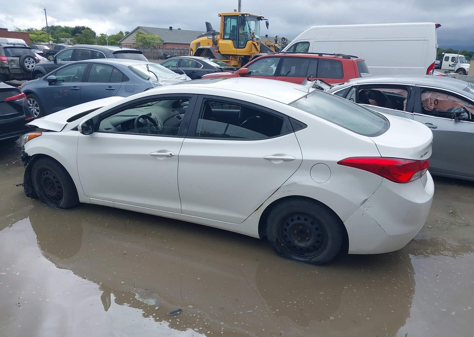 2013 HYUNDAI ELANTRA LIMITED