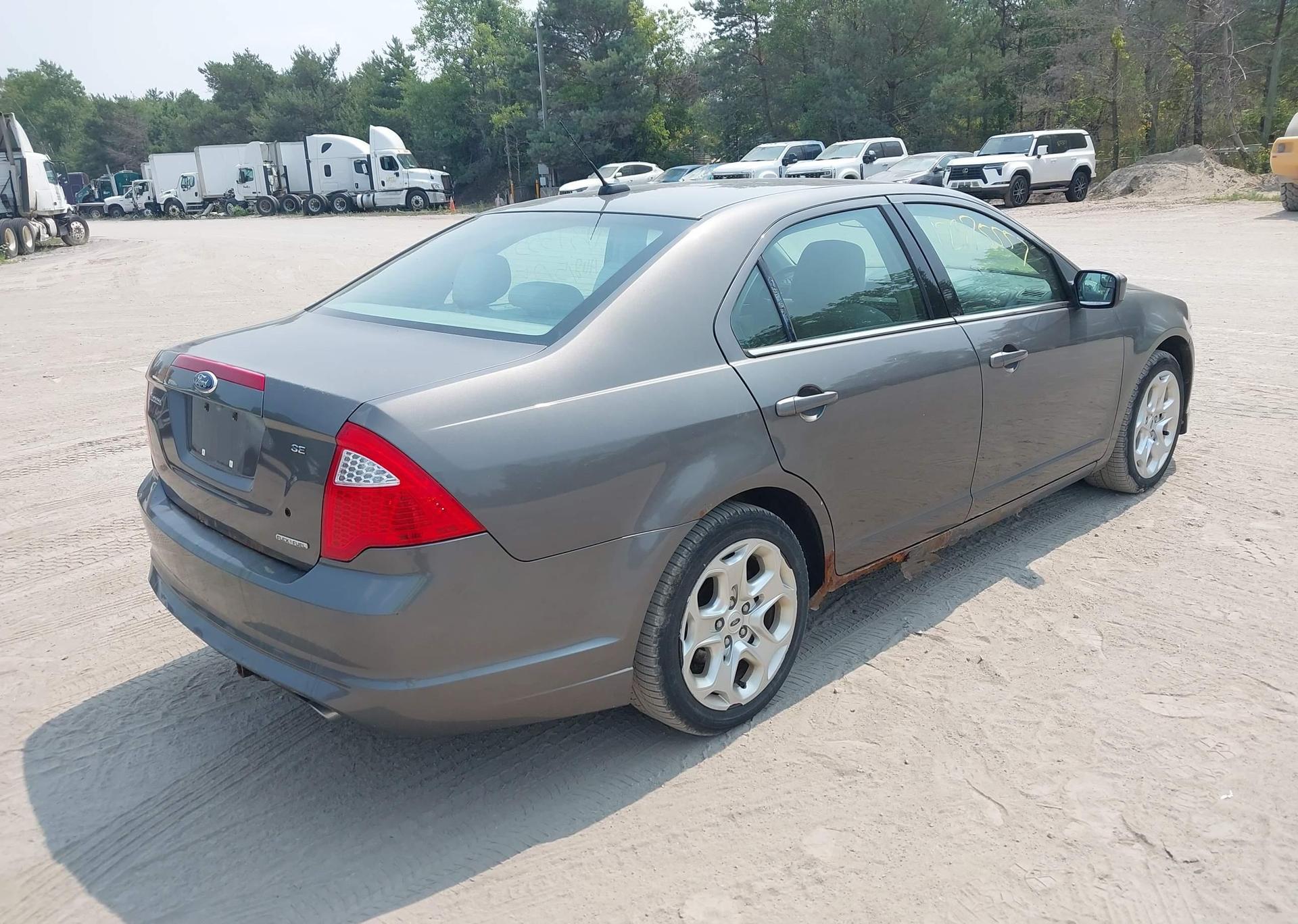 2011 FORD FUSION SE