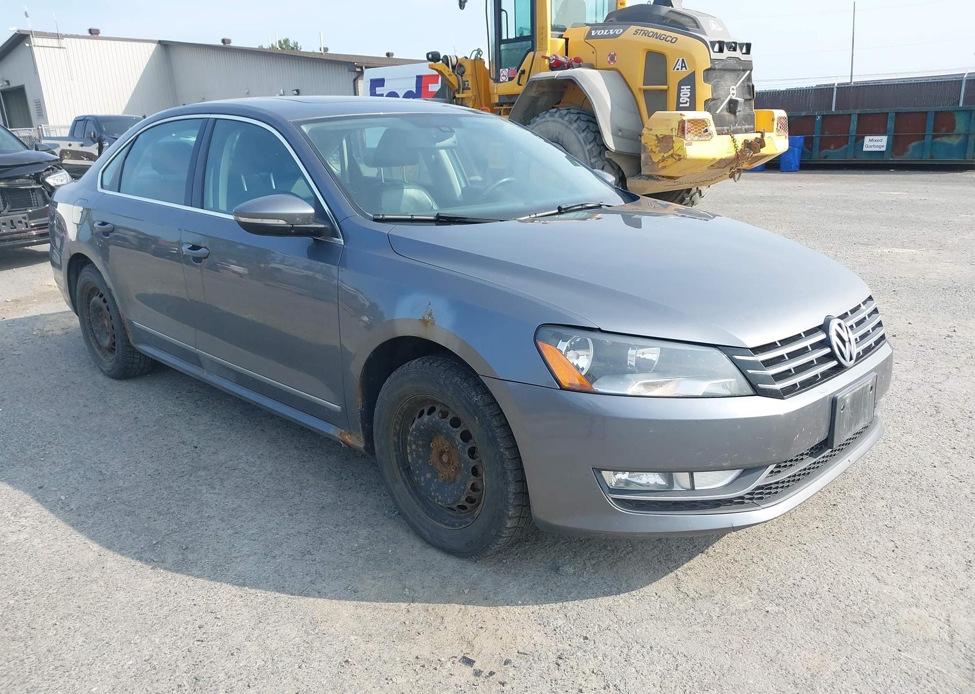 2012 VOLKSWAGEN PASSAT SEL