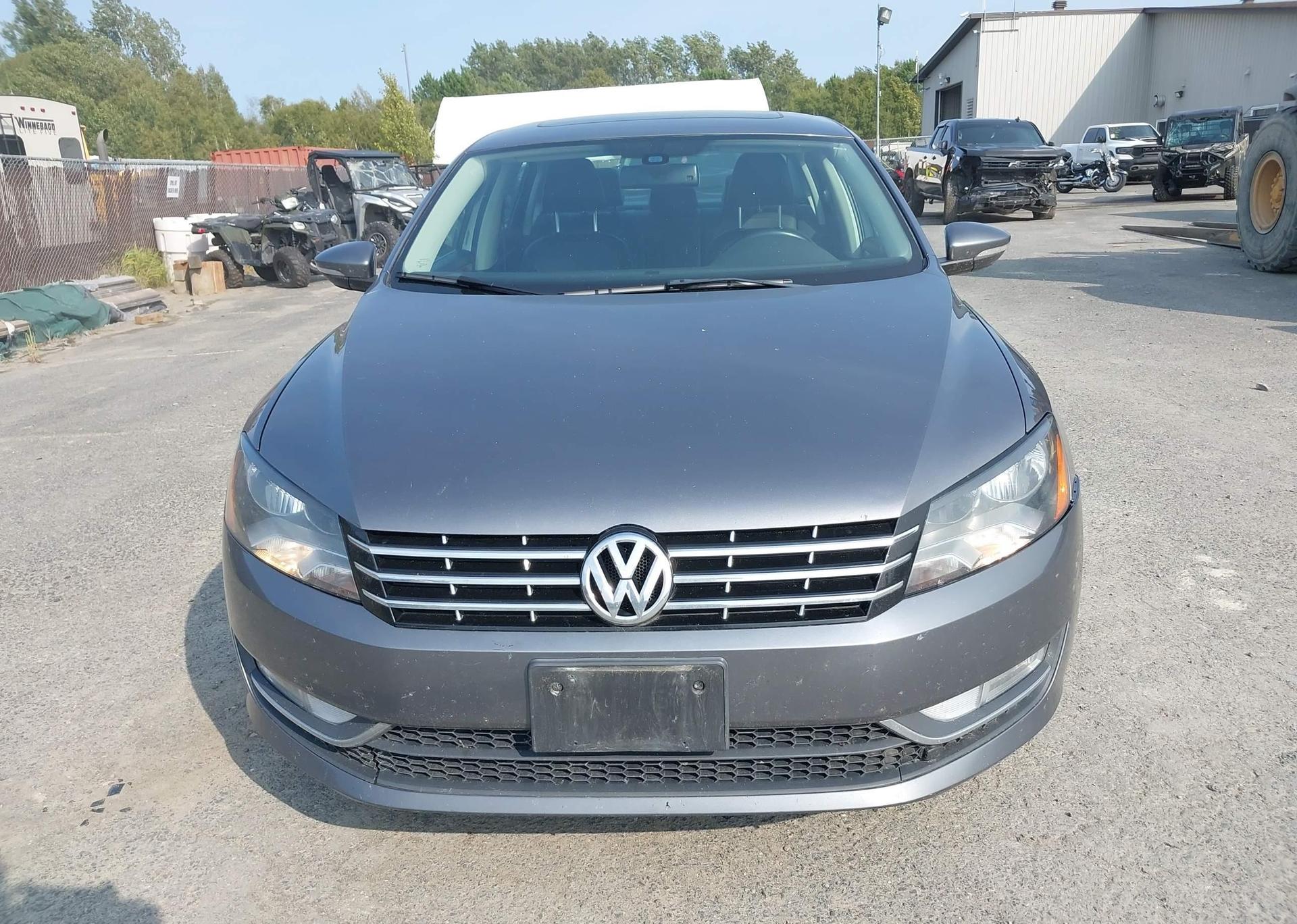2012 VOLKSWAGEN PASSAT SEL