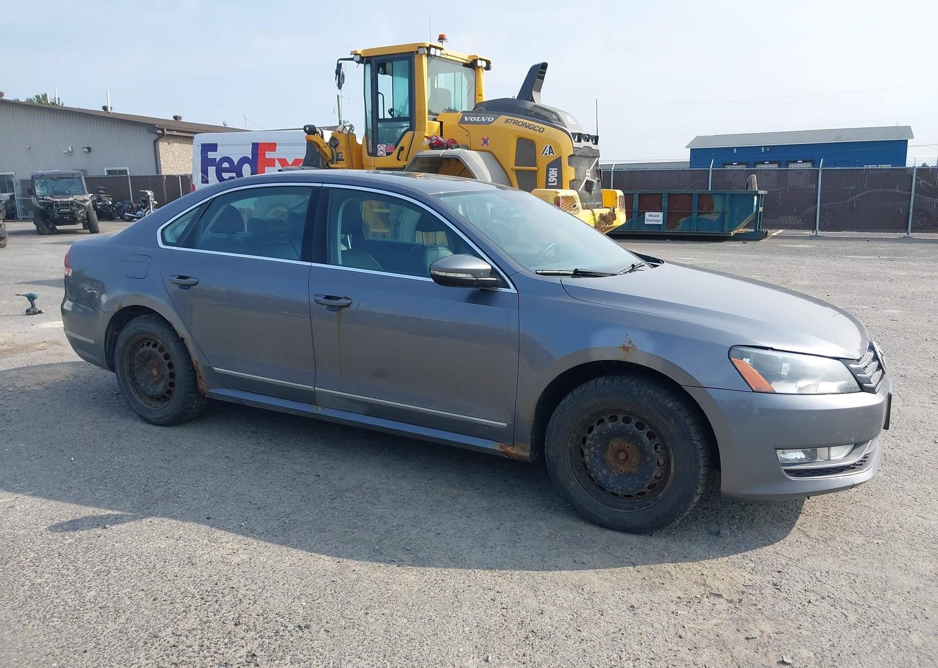 2012 VOLKSWAGEN PASSAT SEL