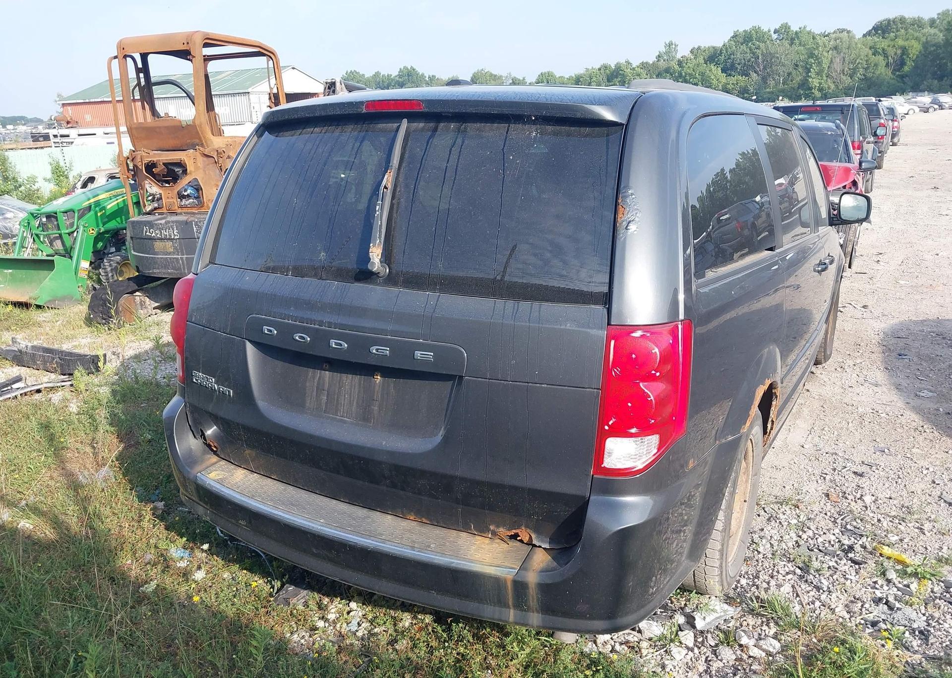 2011 DODGE GRAND CARAVAN EXPRESS