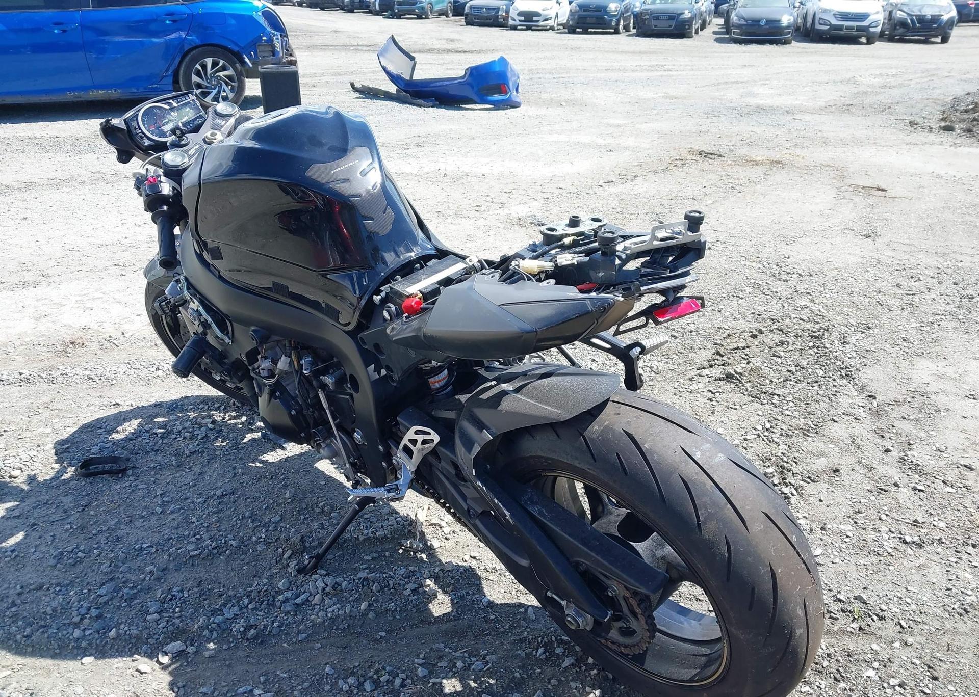 2013 SUZUKI GSX-R1000