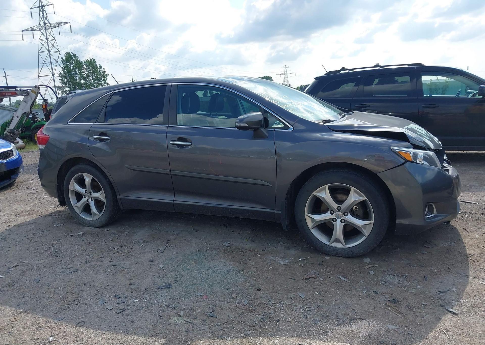 2014 TOYOTA VENZA