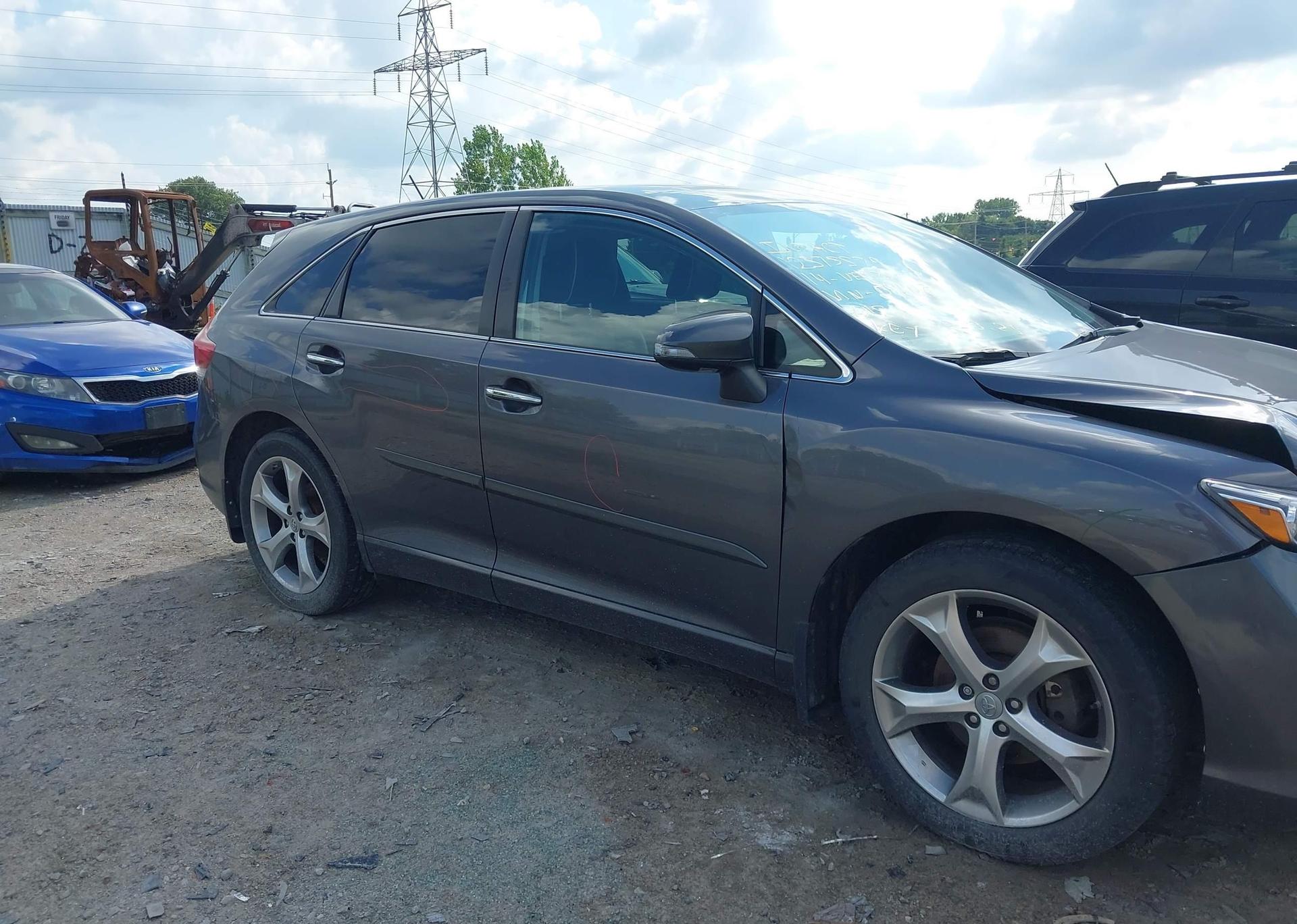 2014 TOYOTA VENZA